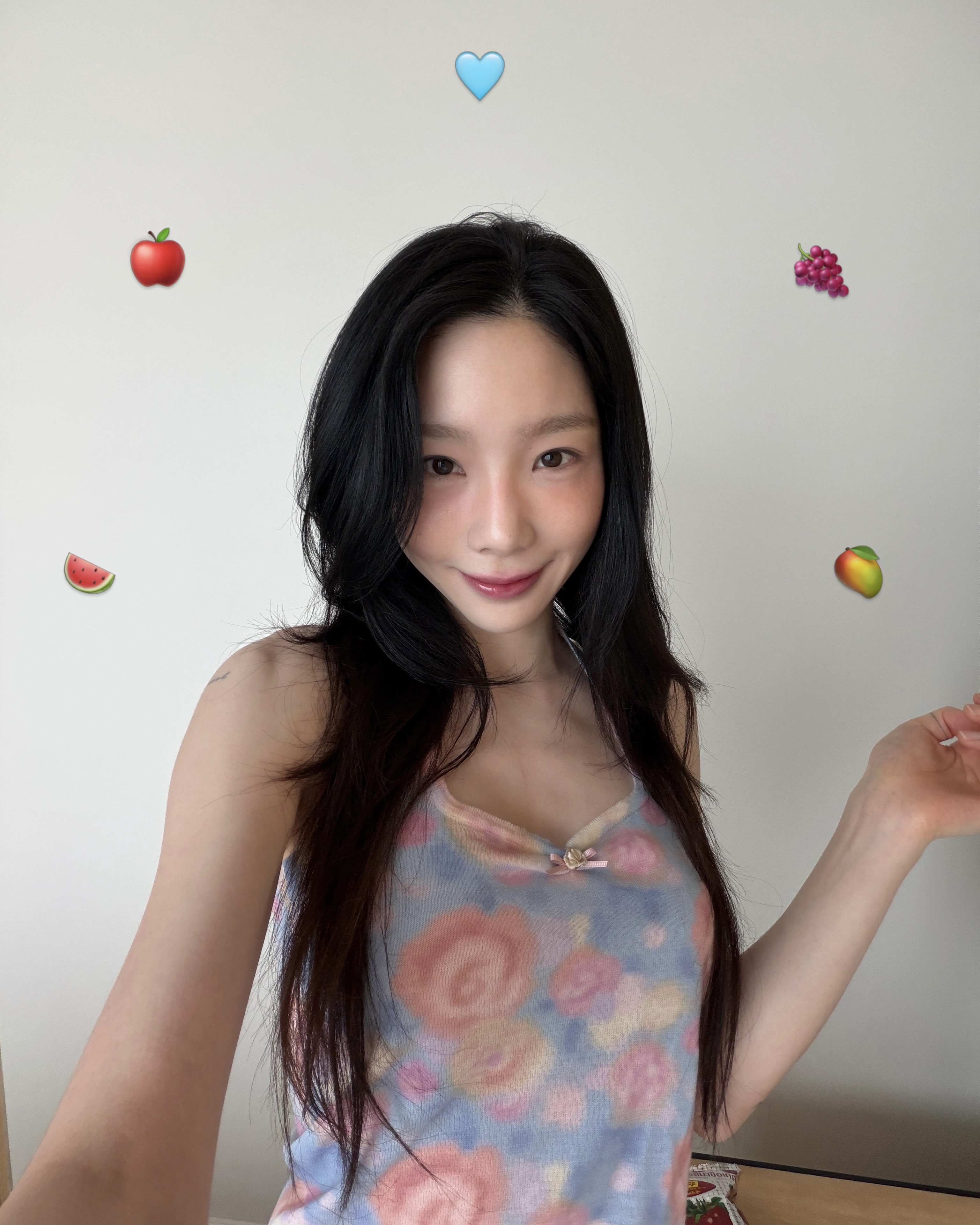 머리숱 많아 보이면 주목!💇🏻♀️
답답한 긴 머리에 가볍게 레이어드 헤어 더해보세요✨ 이미지4