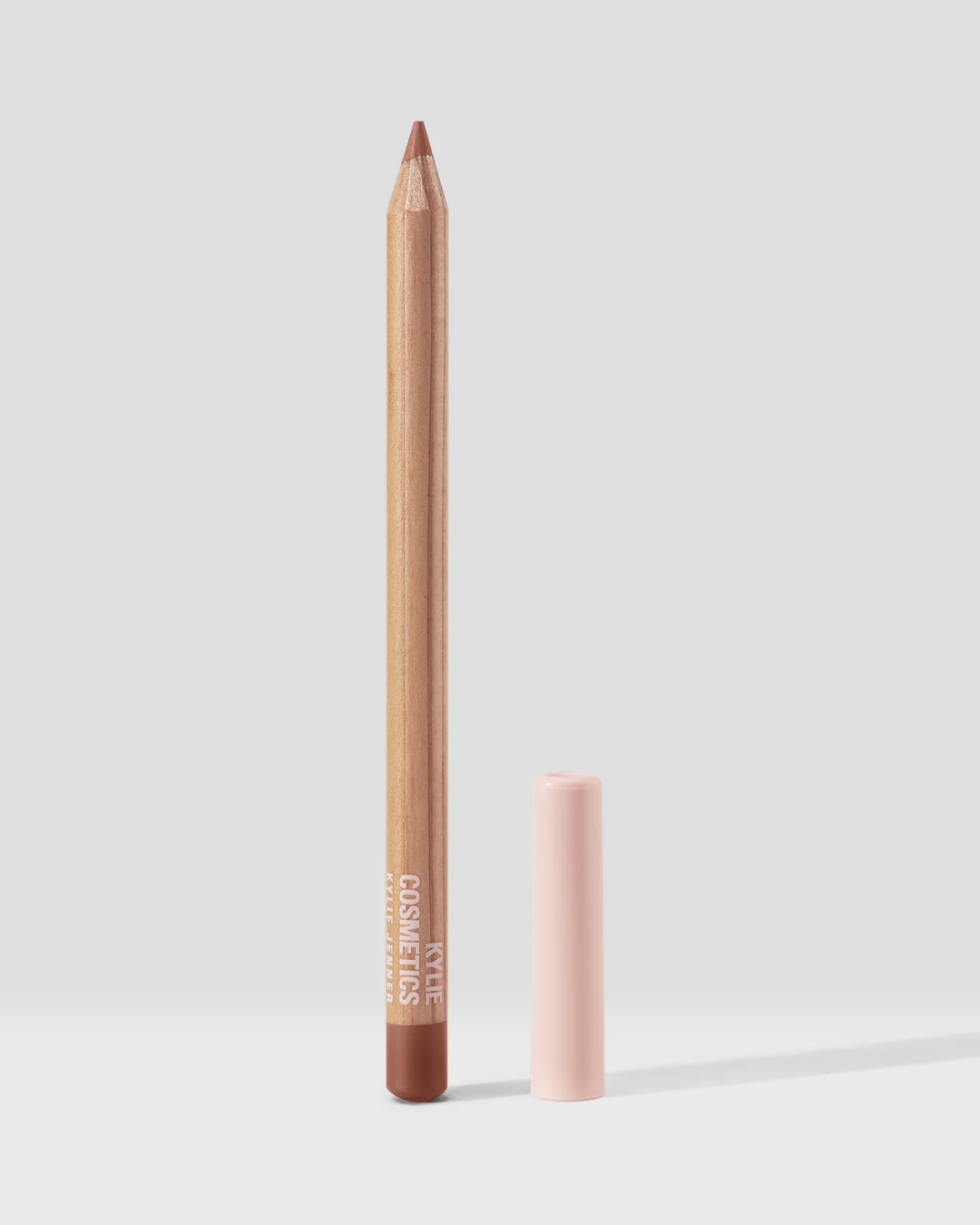 립라이너 이젠 필수잖아🖤
번짐 없이 오래가는 립라이너 추천템, 지금 바로 소개해드릴게요.
1. 로드 뷰티 펩타이드 립 쉐이프, 3만 원대
립 라이너보다 부드럽고 크리미하게 발리며, 입술에 자연스러운 음영과 볼륨감을 더해주는 컨투어링 립 쉐이퍼입니다
2. 카일리 뷰티, 프리시전 파우트 립 라이너, 2만 원대
우드 펜슬 타입의 립 라이너로, 식물성 오일과 트리글리세라이드 성분으로 번짐 없이 오래 유지해줍니다.
3. 롬앤, 립 메이트 펜슬, 1만 원대
입술산은 섬세하게, 내장된 핑거 브러쉬가 입술 경계를 자연스럽게 풀어줘 블러 립 연출에 좋습니다.
4. 하트퍼센트, 도트 온 무드 라인프루프 립펜슬, 1만 원대
부드럽게 밀착돼 무너지지 않고 오래 유지되는 립펜슬로, 스머징까지 가능해 자연스러운 오버립 연출에 좋습니다. 이미지4