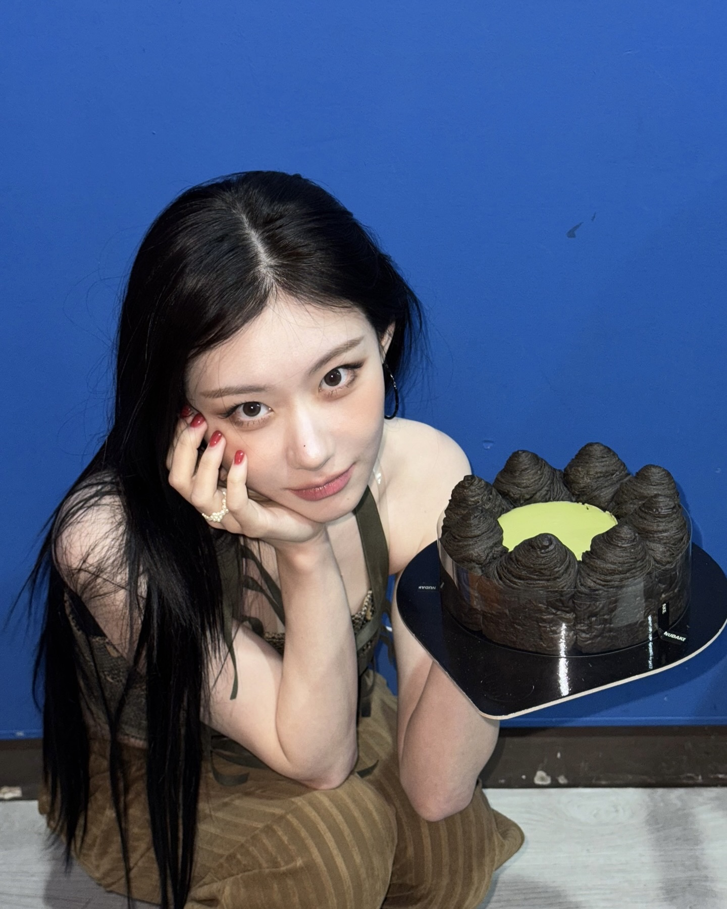 컬러 하나만으로도 충분해👀
네일 뭐 할지 모르겠다면 원 컬러로 가자💅🤍 이미지8