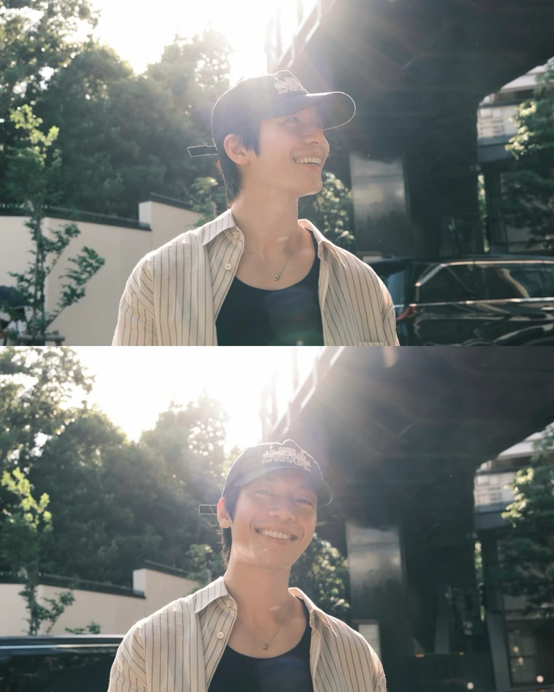 채광 가득 머금은 이 설레는 비주얼.
무심하게 걸친 체크 셔츠에 볼캡 모자까지 조합하니 완전 우리 학교 전설의 '훈남 공대 오빠' 그 자체,,인 위하준.
이런 오빠랑 같은 과라면, 과탑도 할 수 있을 것 같지 않나요?
무심한 듯 설레는 눈빛에 오늘부로 제 전공은 위하준학과로 전과합니다,, 총총❤️ 이미지1