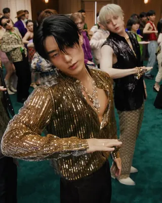 귀하게 자란 나는 이런 것만 봐야돼,,👀
에이티즈가 타이틀곡 ‘BAD’로 컴백했습니다. 브라질리언 펑크 리듬을 바탕으로 한 강한 비트와 반복되는 훅이 특징인 곡인데요.
요즘 알고리즘에서도 계속 뜨는 최산 파트,, 강아지 꼬순내 같은 중독성 때문에 자꾸만 보게 되네요👀🤍 이미지