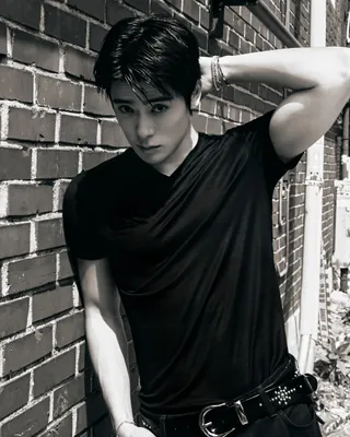 NCT 재현, 싱글 '99 Degrees' 티저 이미지 공개🎶
오는 10일 오후 6시 발매 예정인 NCT 재현의 싱글 ‘99 Degrees’는 재현이 작사·곡에 참여했는데요. 피아노 선율로 시작해 점차 풍성한 밴드 사운드로 고조되다가 후반부에는 재현의 따뜻한 목소리만 남아 깊은 여운을 전하는 발라드 곡입니다. 이미지