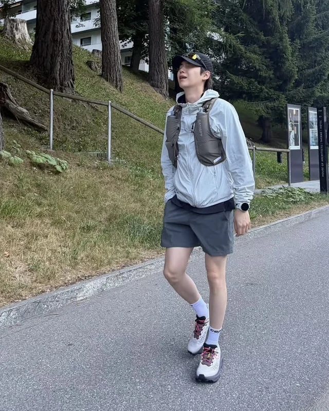 연관 토픽 이미지