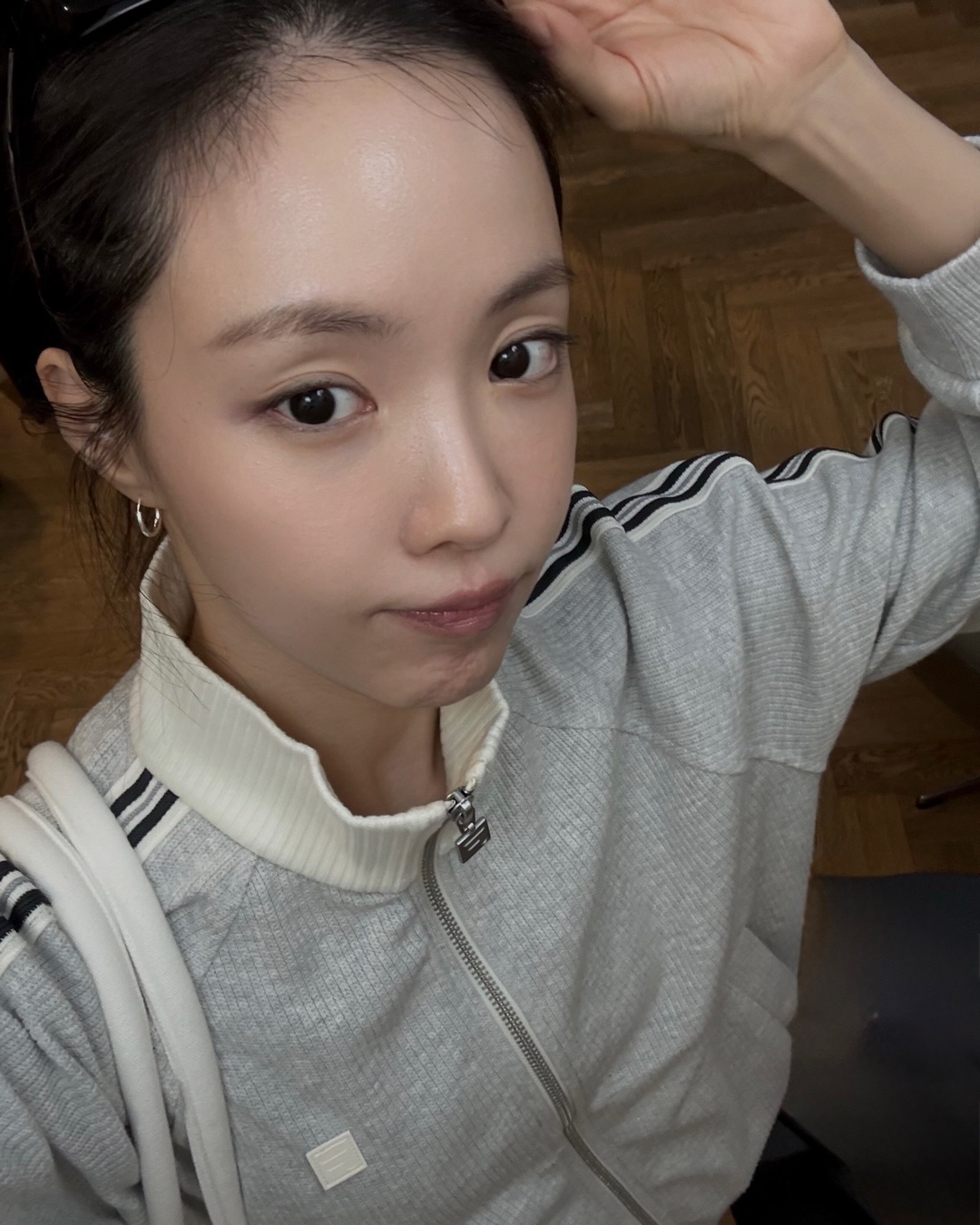 손나은