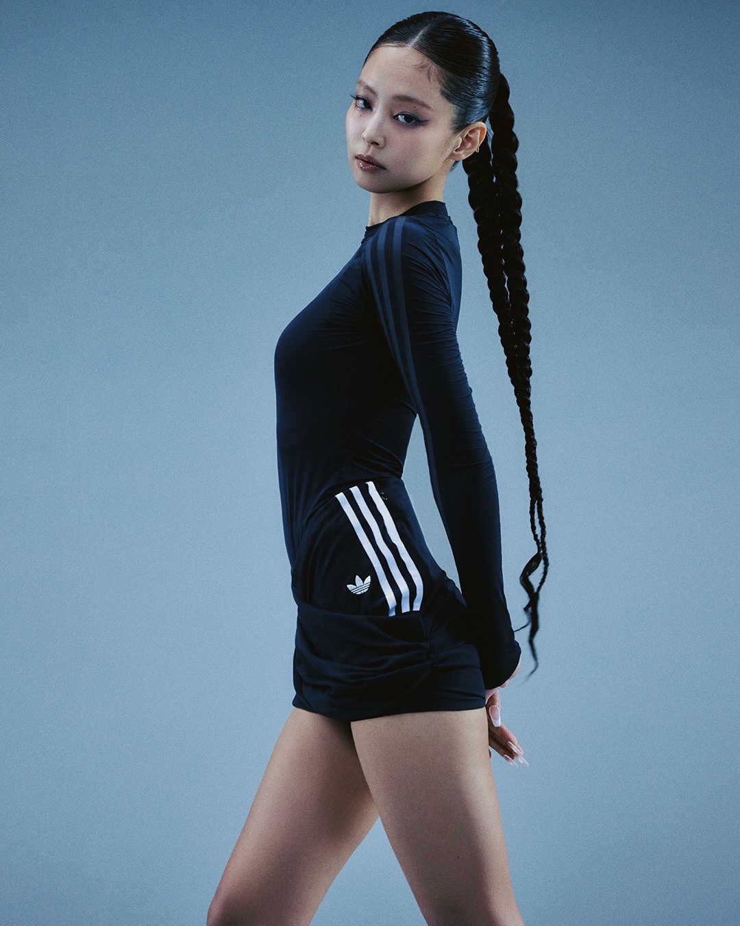 출시