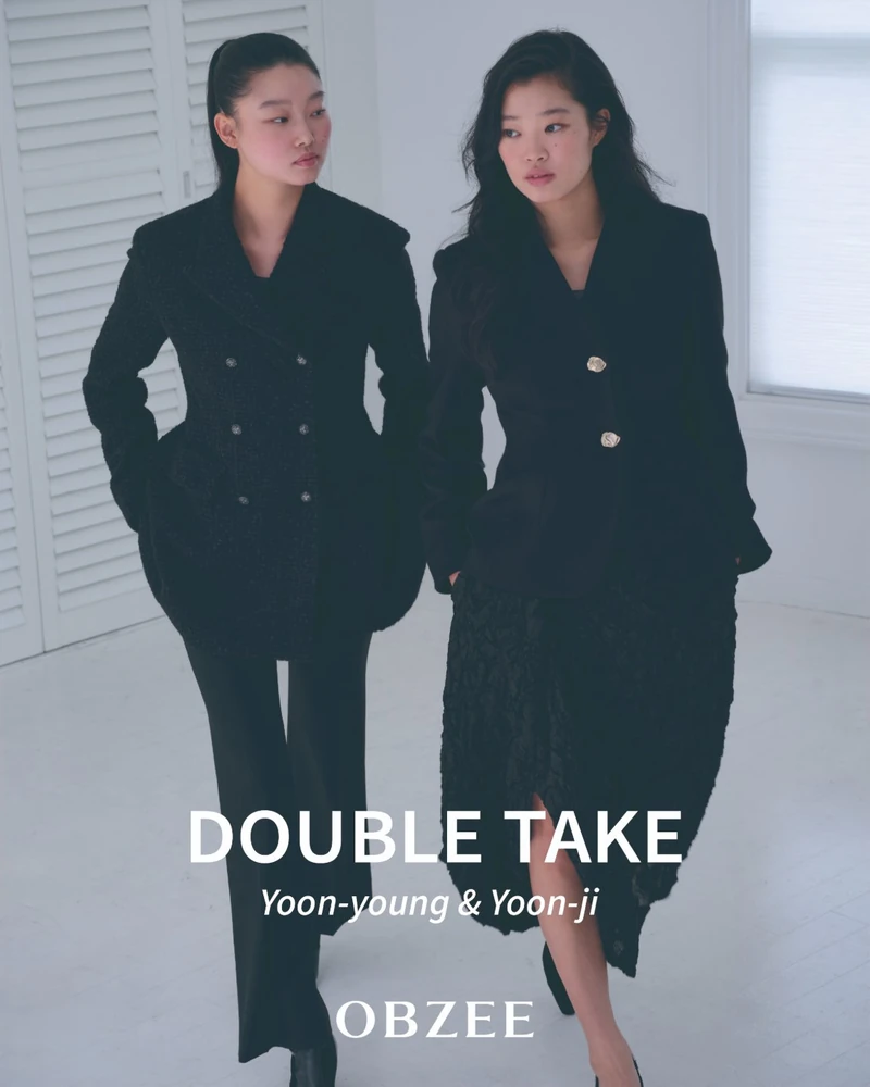 우아하고 대담한🖤‘오브제’ 활용법
오브제 26FW ‘옷장 변신’🍁📚배윤영 & 배윤지 가이드북 #광고
오브제 26FW 'DOUBLE TAKE' 챕터 01. WHAT TO WEAR?👔
오브제(OBZEE)가 2026 FW 캠페인 '더블 테이크(DOUBLE TAKE)'의 첫 장 'WHAT TO WEAR?'를 열었습니다. 같은 오브제라도 그날의 기분과 취향에 따라 조금 더 우아하게, 조금 더 대담하게 입어보자는 제안이에요.
자매 배윤영과 배윤지, 두 모델이 같은 옷장을 각자의 방식으로 풀어냅니다. 더블 브레스트 재킷에 레이스 스커트를 매치하면 격식과 여유가 한 번에 잡히고, 트위드 재킷은 툭 걸치거나 허리를 조이는 것만으로 캐릭터가 갈라져요. 네이비 셔츠에 와이드 팬츠, 브라운 니트 재킷에 슬랙스처럼 색만 바꿔도 출근룩과 주말룩이 나뉘죠.
차려입는 그 순간 자체를 특별하게 만드는 것, 오브제가 이번 시즌 건네는 한 줄이에요. DRESS IT UP. MAKE IT YOURS. 이미지2