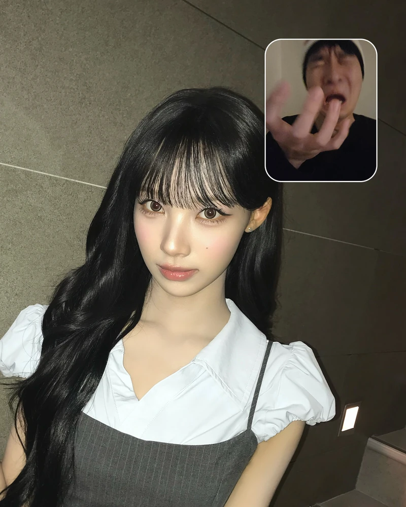 “민국이랑 결혼하고 싶었어요”🫢💍
리센느 원이가 한 방송에서 어린 시절 <아빠! 어디가?>에 출연했던 김성주의 아들 김민국과 결혼 하고 싶었다고 밝혀 화제입니다.
이 소식에 김민국도 본인의 SNS를 통해 유쾌하게 화답했는데요. “이제 돌이킬 수 없다”는 장문의 글부터 원이의 고백 장면을 연이어 공유하며 폭주(?)를 이어갔습니다.😂 결국 “더하면 집 앞 편의점도 못 나갈 것 같다”며 셀프 종료! 어느새 훌쩍 성장한 두 사람의 뜻밖의 에피소드, 지금 확인해 보세요 이미지1