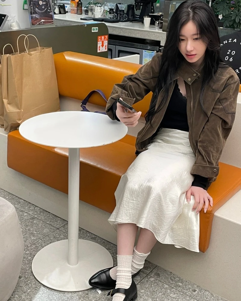 잠깐 입고 아쉬운 아우터?? 아니🙅🏻♀️
간절기에 실용 만점 스웨이드 자켓 입어 보자🐻😉 이미지1