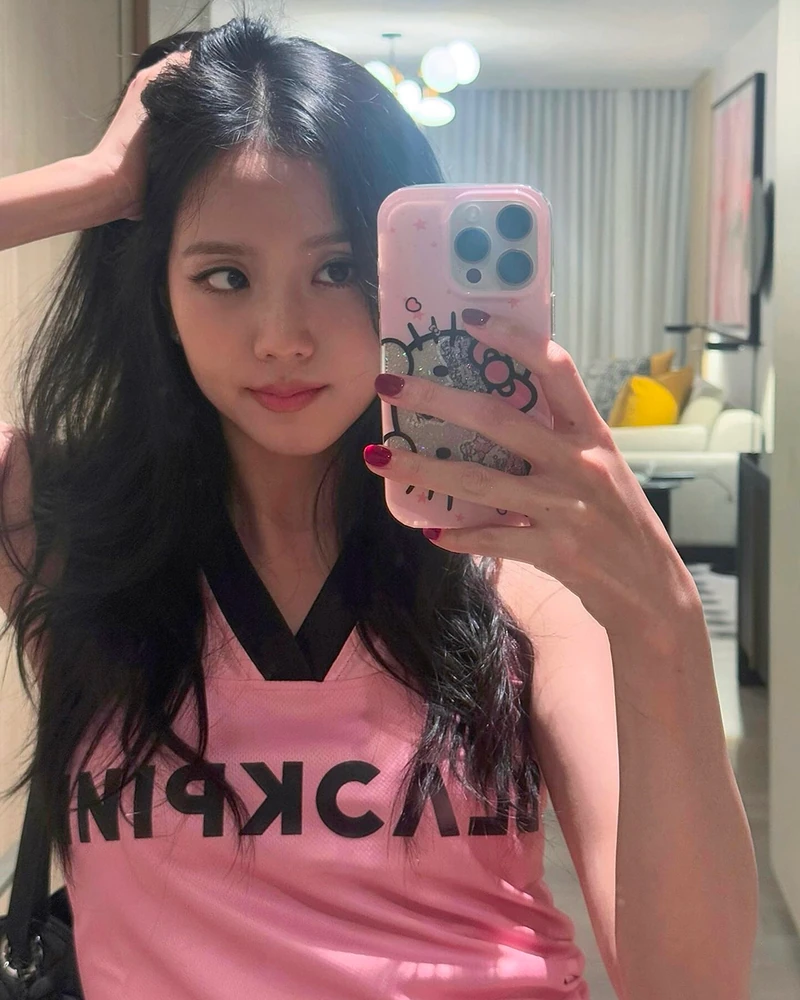 네일샵 가기 전 저장해두기✅
가일인데 이걸 안해? 화려함보다 질리지 않는 데일리한 원톤 네일 참고 이미지1