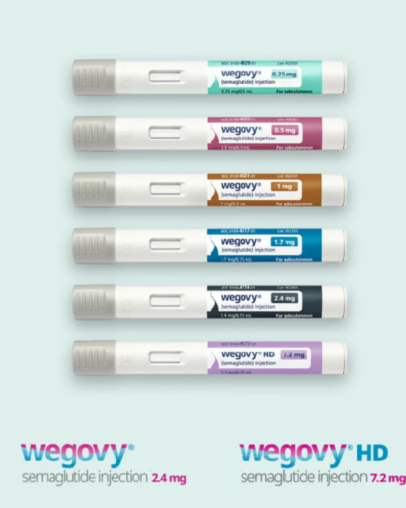 비만약 가격이 확 낮아질까요? 📉💊
노보 노디스크가 비만치료제 '위고비'의 건강보험 적용을 추진합니다. 건강보험심사평가원에 요양급여 결정신청서를 제출했는데요. 고도 비만과 동반 질환이 있는 환자들의 부담을 줄이기 위한 조치라고 합니다.
위고비의 이런 행보는 이르면 이달 출시될 한미약품의 국산 비만약 '에페'를 견제하기 위함이라는 분석이 나옵니다. 에페는 4주분 최저 용량 기준 10만원대 출시가 유력한 상황입니다. 현재 20만원대인 위고비와 마운자로에 비해 가격 경쟁력이 높죠.
위고비에 건강보험이 적용되면 환자 부담은 크게 줄어들겠지만, 실제 적용까지는 넘어야 할 산이 많아 보입니다. 비만약 가격 경쟁이 치열해지는 가운데, 환자들의 치료 문턱이 낮아질지 주목됩니다. 이미지1