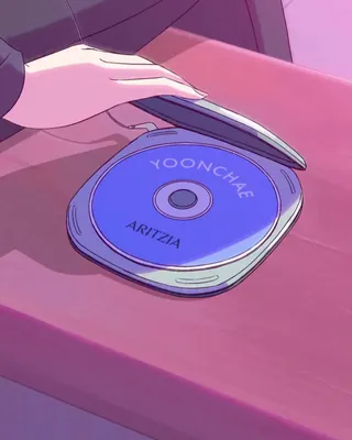 켄달 그 패딩, 이젠 윤채 차례❤️🖤
아리찌아 슈퍼 퍼프 매트 말고, 새틴도 미리 참고하세요!👉
켄달 제너의 레드 컷으로 화제가 된 아리찌아(Aritzia) 슈퍼 퍼프, 이번 얼굴은 캣츠아이 윤채예요. 지난달 시작한 윤채의 첫 단독 브랜드 캠페인입니다.
10월 초엔 블랙 매트 슈퍼 퍼프에 레더 팬츠를, 버건디 광택 패딩엔 퍼 머플러를 둘러 강아지를 안았죠. 이번엔 새틴 겉감에 강한 방수 성능을 더한 신소재 '알펜글레이즈'를 입었어요.
슈퍼 퍼프는 1984년 밴쿠버에서 시작한 아리찌아의 대표 패딩으로, 헤일리 비버도 캠페인 얼굴을 맡았습니다. 이미지