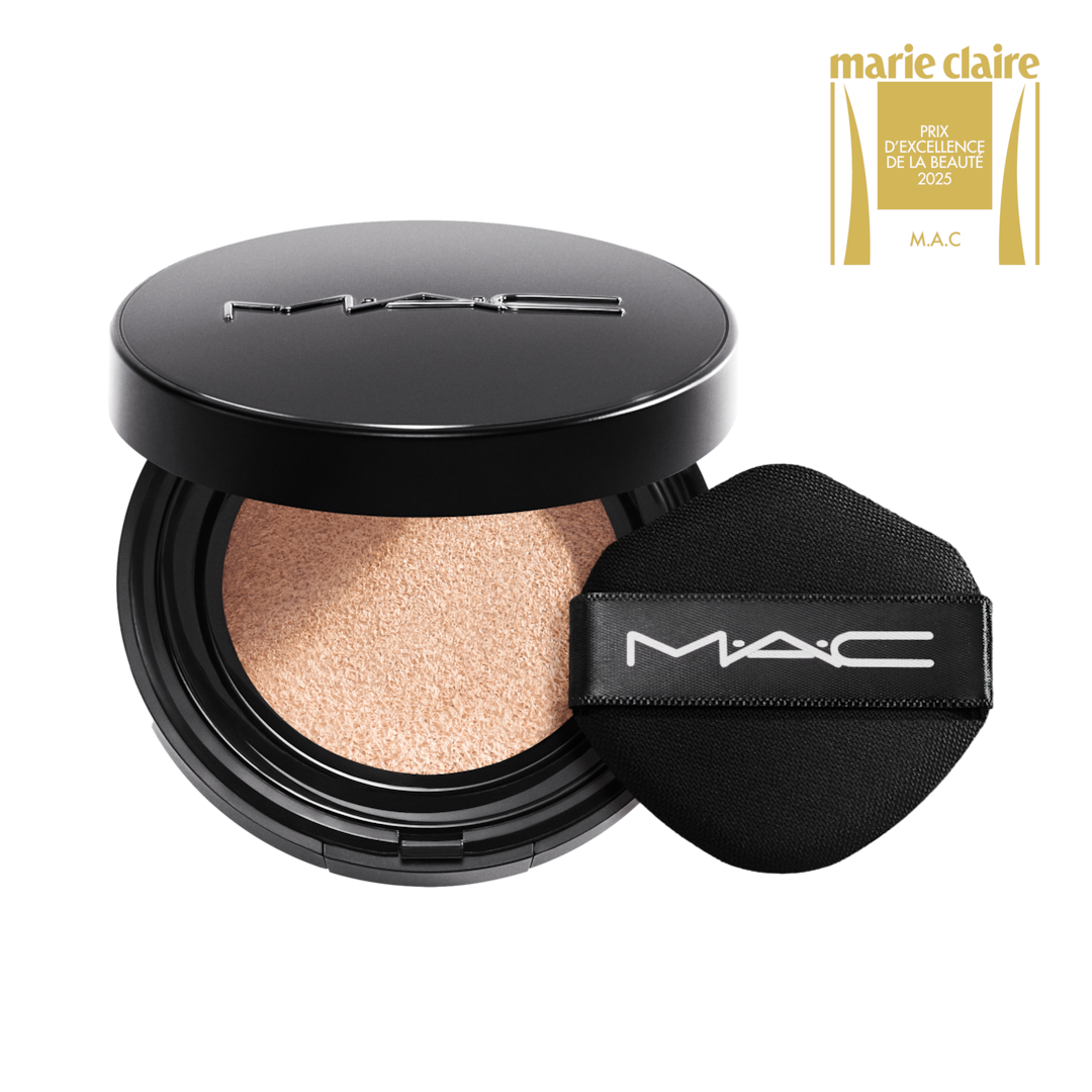 *본 제품의 리필은 4가지 쉐이드 (N12, N18, NC15, NC20)로 구성되어 있습니다.초밀착 FIX + 커버 FIX + 컬러 FIX24시간 #더블픽스 #새틴광쿠션. 24시간 초밀착 FIX얇게 밀착되어 매끄럽고 부드러운 피부 결을 선사하는 #새틴광 포뮬러피부에 부드럽게 감겨 24시간 지속되는 초경량+초밀착 #더블픽스 이미지