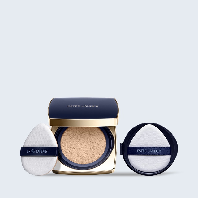 24시간 초밀착 피부 잠금더블락으로 완성되는 무결점 글로우매트 메이크업더블웨어 소프트 글로우 매트 쿠션 SPF45 / PA+++#24시간쿠션 #더블락쿠션√ 인위적이지 않은 네츄럴 매트 메이크업√ 하루종일 지속되는 밀착력과 수분감√ 답답하지 않은 숨 쉬듯 가벼운 텍스쳐√ 하이라이터를 바른 듯 고급스럽게 올라오는 글로우 이미지