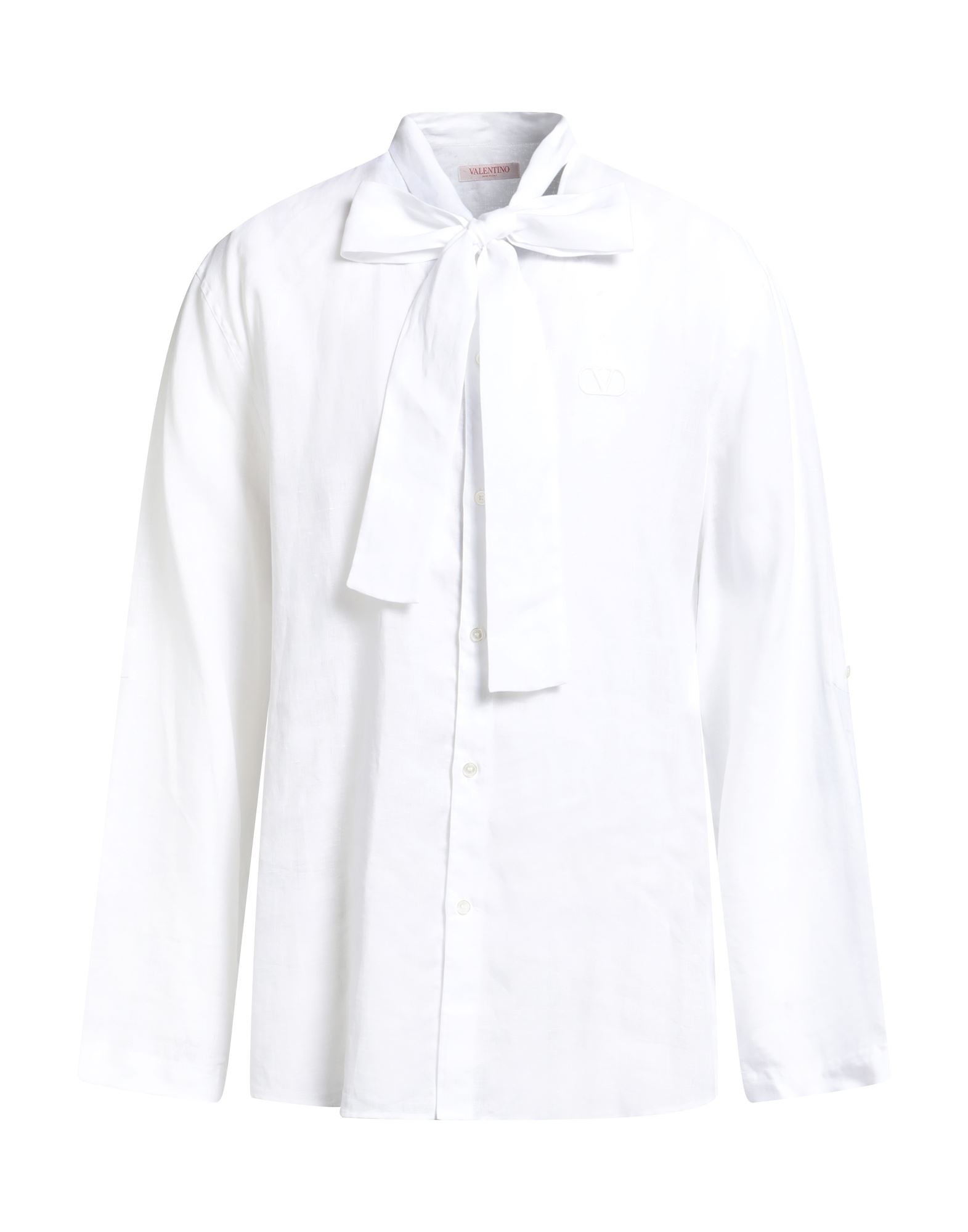 레귤러 셔츠, 리넨, 솔리드 컬러, 자수 로고 장식, 보우 타이 네크라인, 롱 슬리브, 버튼 여밈, 세탁기 세탁 또는 드라이클리닝, 표백 금지, 건조기 사용불가. 이미지