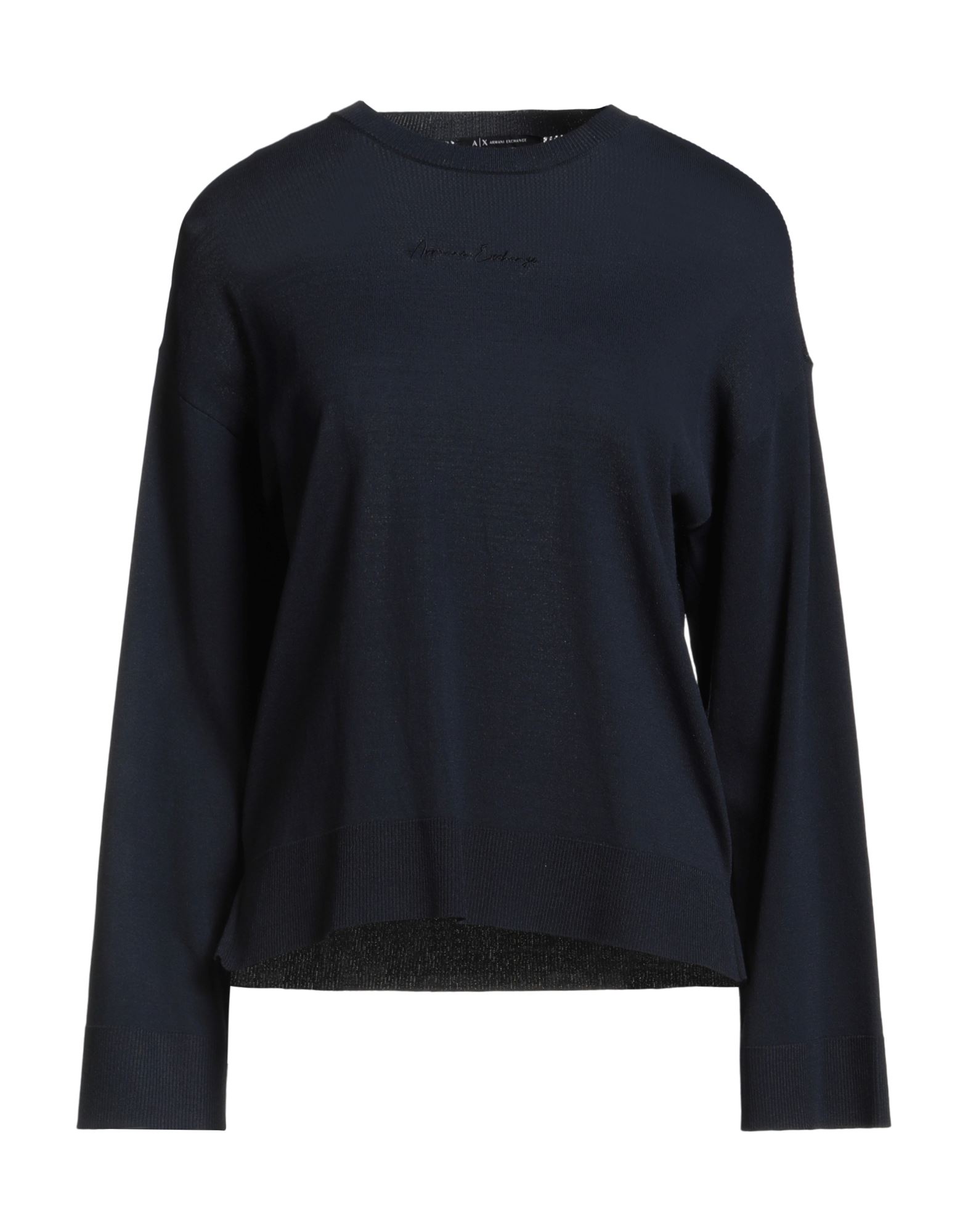 니트 소재, 라이트웨이트 니트, 솔리드 컬러, 브랜드 로고, 크루넥, 롱 슬리브, 사이드 슬릿 헴라인, 손세탁, 표백 금지, 건조기 사용불가. 이미지