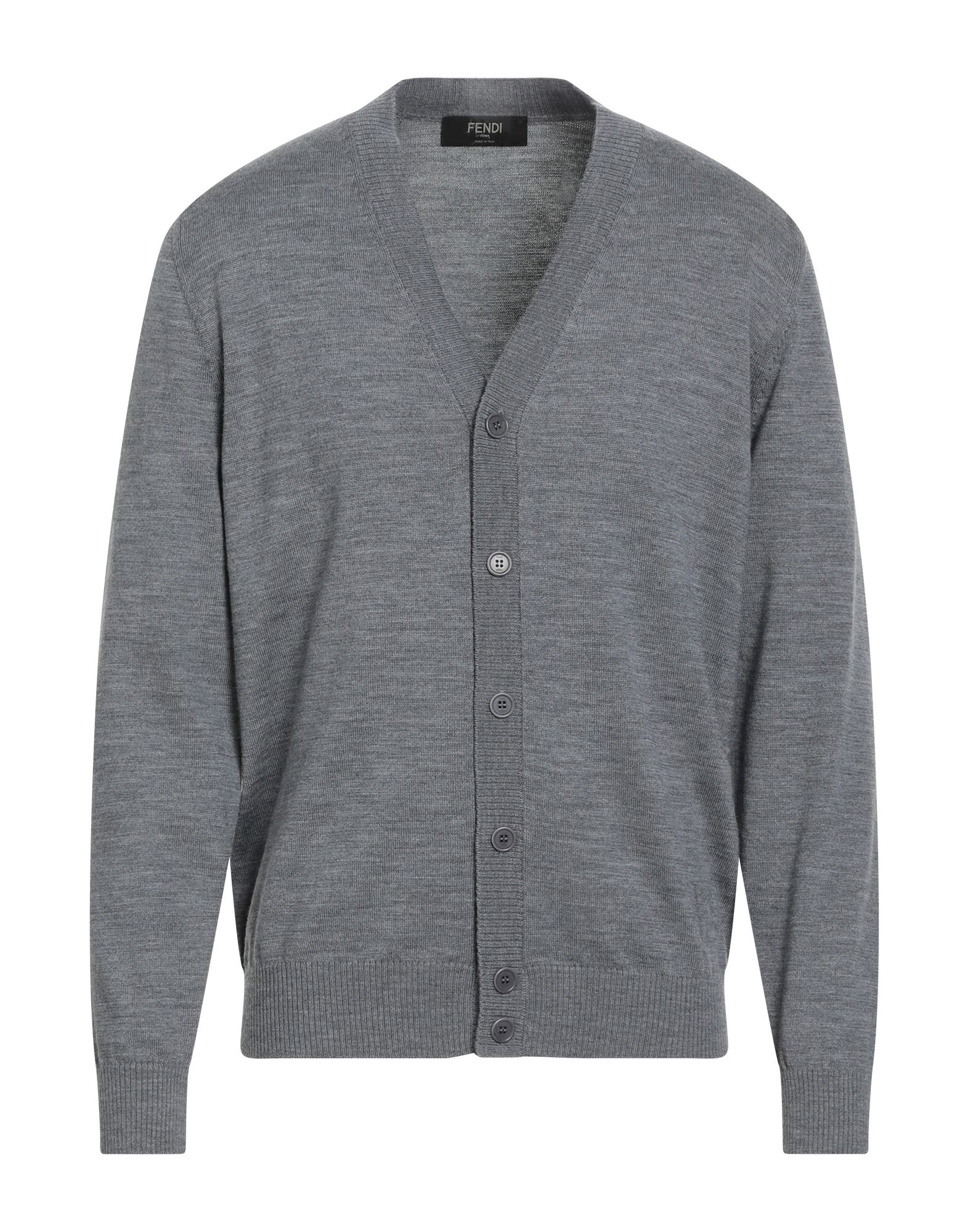 니트 소재, 라이트웨이트 니트, 브랜드 로고, 멜란지, 롱 슬리브, 버튼 여밈, 동물성 비섬유 자재 함유, 손세탁 또는 드라이클리닝, 표백 금지, 건조기 사용불가. 이미지