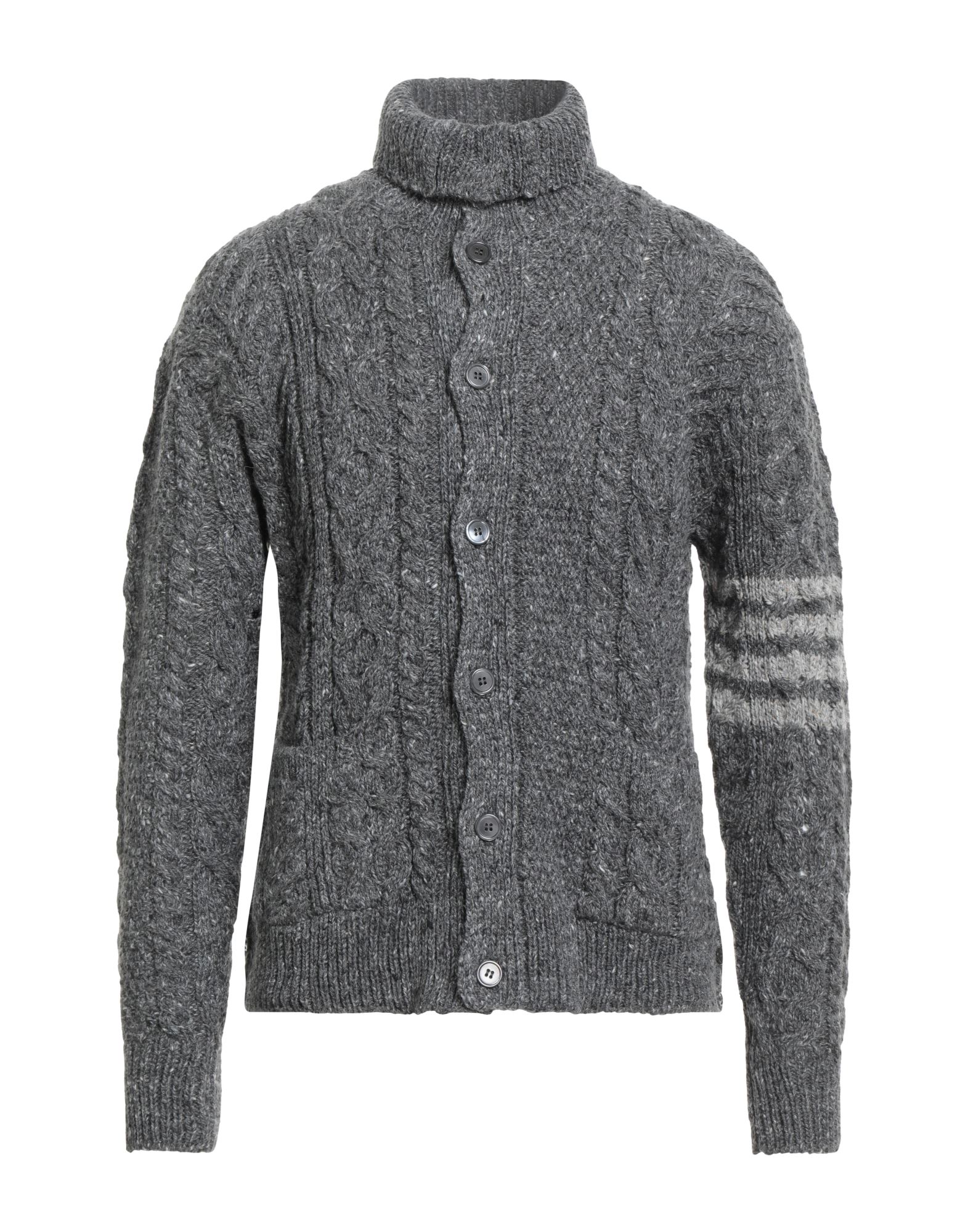 인타르시아 니트, 미디엄웨이트 니트, 솔리드 컬러, 브랜드 로고, 롱 슬리브, 버튼 여밈, 멀티 포켓, 드라이클리닝, 표백 금지, 건조기 사용불가. 이미지