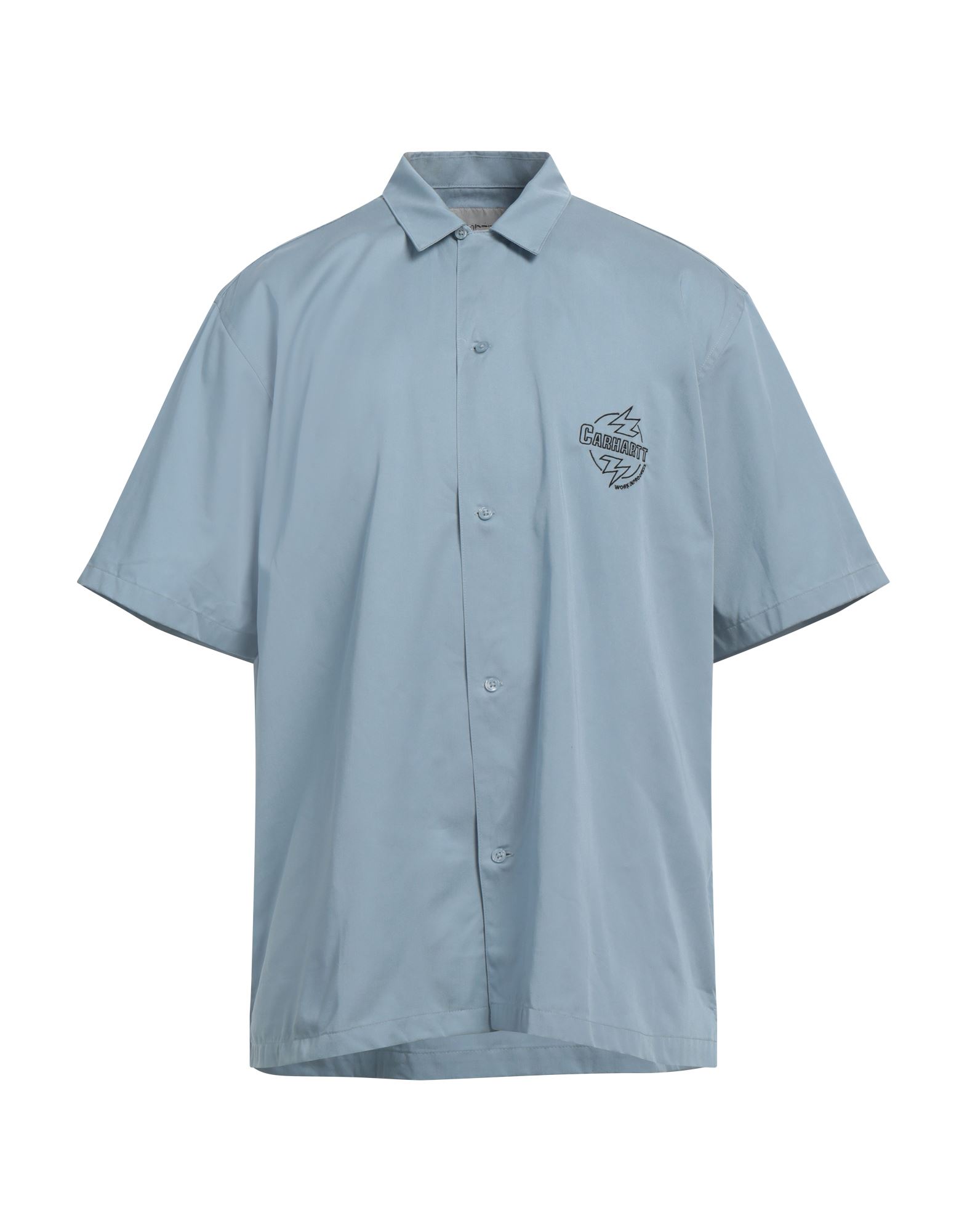 레귤러 셔츠, 트윌, 솔리드 컬러, 자수 로고 장식, 캠프 칼라, 쇼트 슬리브, 버튼 여밈, 세탁기로 세탁, 표백 금지, 건조기 사용불가. 이미지