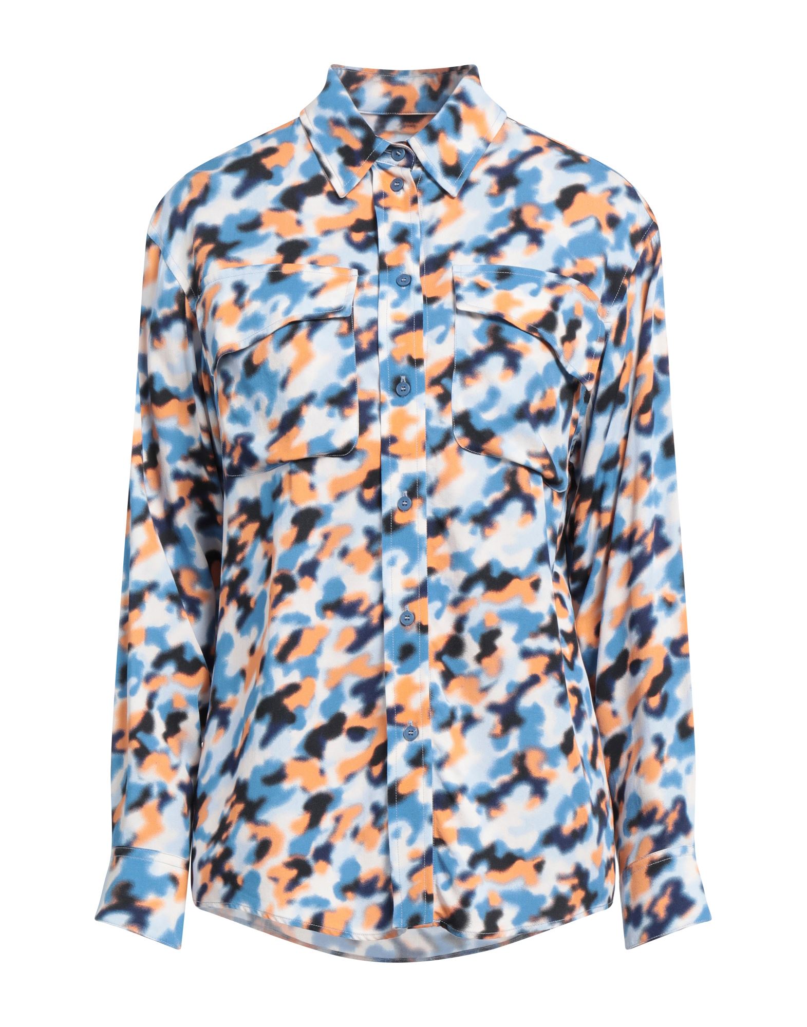 버튼 여밈, 카무플라주 패턴, 멀티 포켓, 클래식 칼라, 롱 슬리브. 이미지