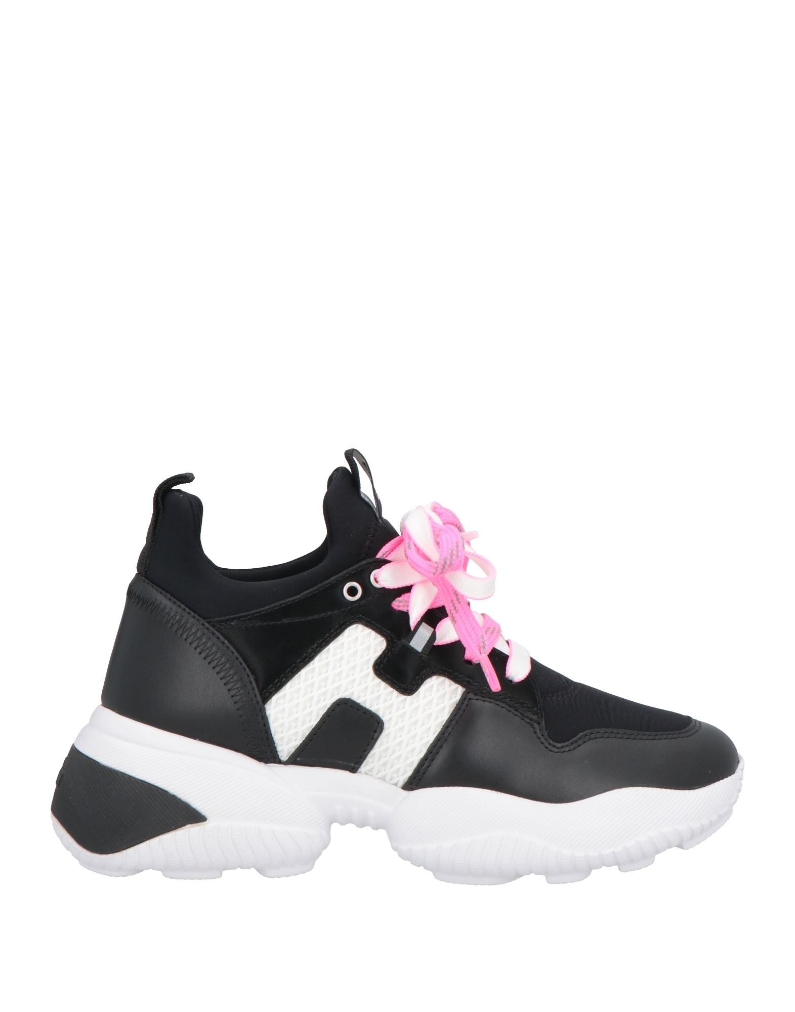 청키 스니커즈, 가죽, 스쿠버 원단, 투톤 패턴, 브랜드 로고, 내부 패브릭, 레이스업 여밈, 라운드 토, 미끄럼방지 고무 밑창, 소재의 패턴에서 보여지는 차이는 상품 각각의 독창성을 보증하는 것입니다., 동물성 비섬유 자재 함유. 이미지