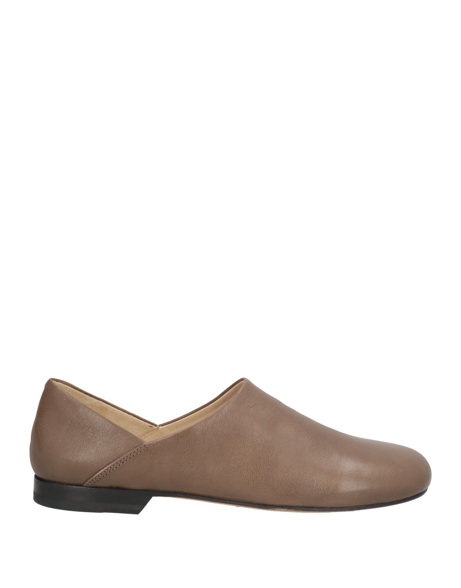 로퍼, 가죽, 솔리드 컬러, 장식 부착 없음, 가죽 소재의 내부, 라운드 토, 힐 없음, 가죽 밑창, 동물성 비섬유 자재 함유. 이미지