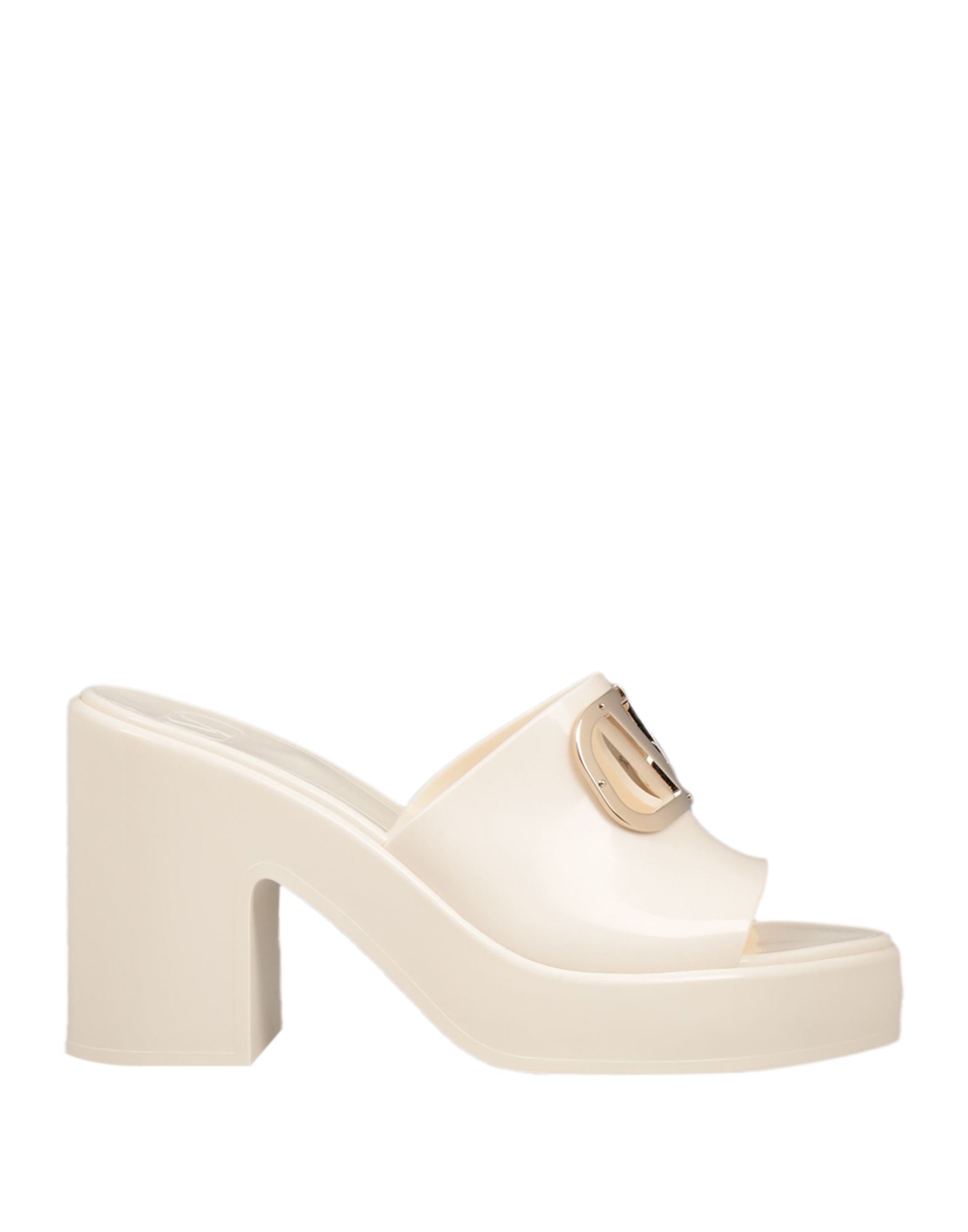 고무, 브랜드 로고, 메탈 디테일, 장식 디테일 솔리드 컬러, 고무 안감, 라운드 토, 스퀘어 힐, 미끄럼방지 고무 밑창, 원밴드 샌들. 이미지