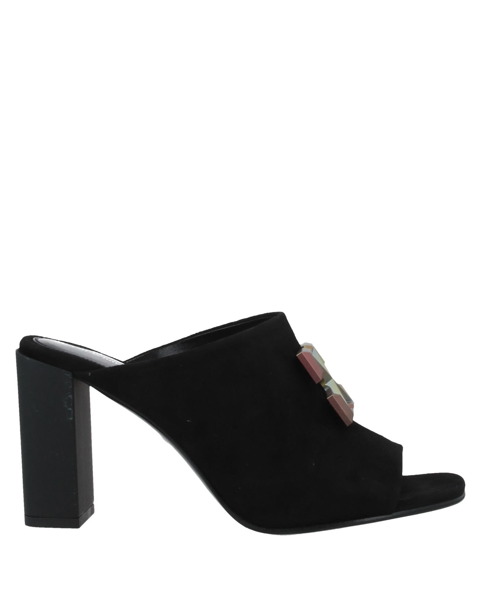 샌들, 주트 솔, 장식 디테일 솔리드 컬러, 장식 효과, 가죽 소재의 내부, 포인티드/테이퍼드 토, 스퀘어 힐, 가죽 밑창, 동물성 비섬유 자재 함유, 스몰 핏. 이미지