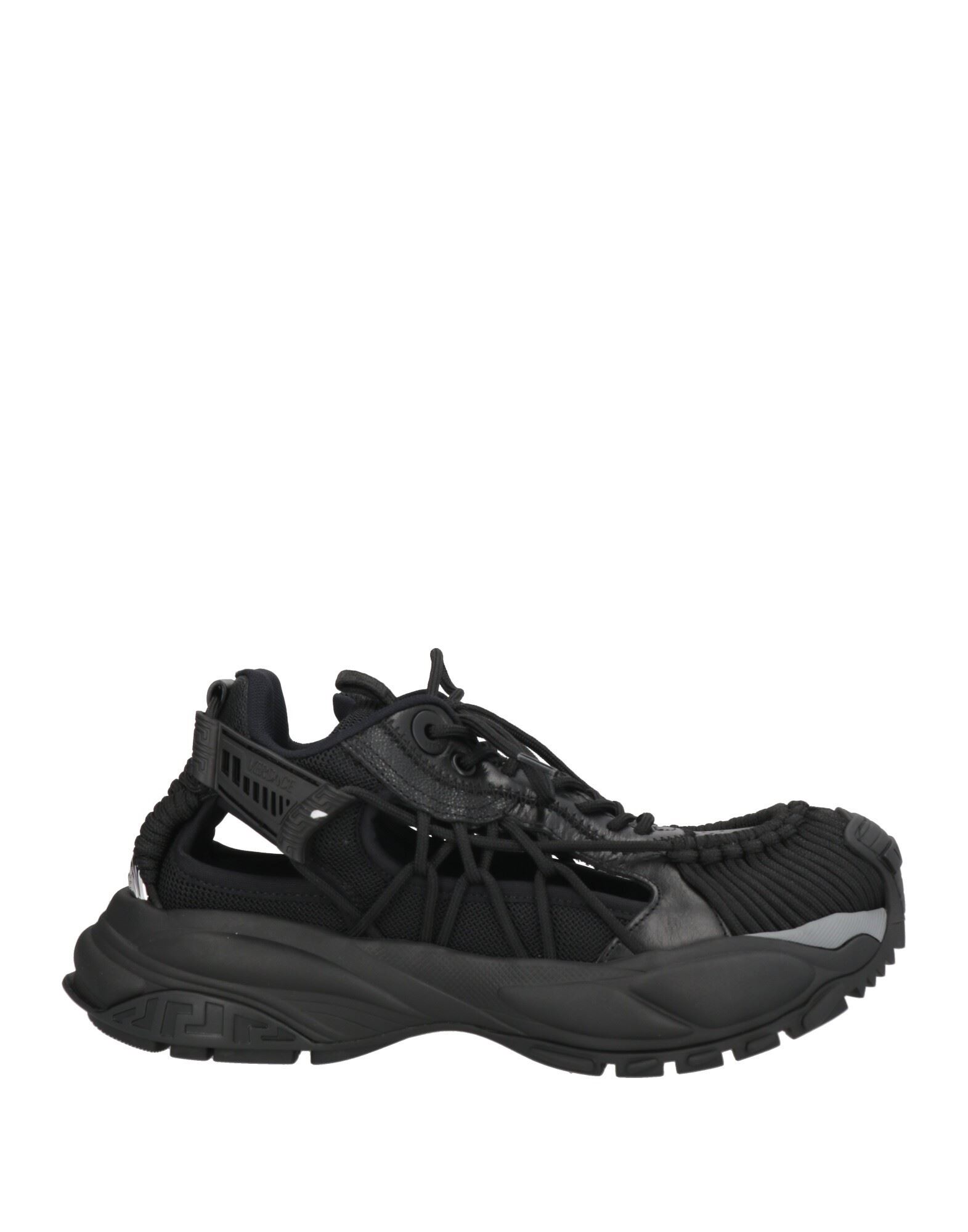 청키 스니커즈, 가죽, 테크니컬 패브릭, 솔리드 컬러, 브랜드 로고, 가죽 소재의 내부, 레이스업 여밈, 라운드 토, 미끄럼방지 고무 밑창, 동물성 비섬유 자재 함유. 이미지