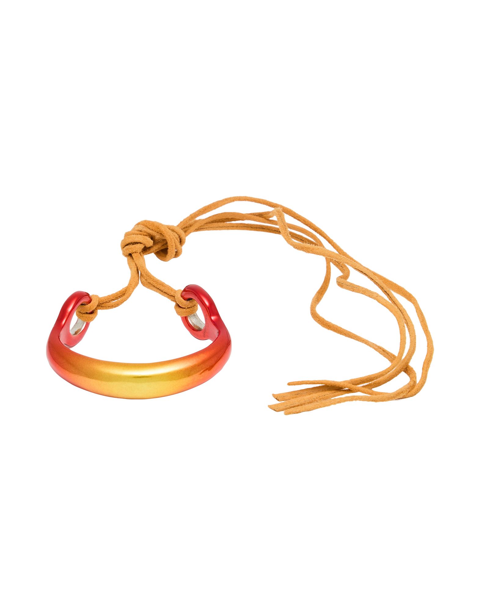 브레이슬릿, 메탈, 가죽, 메탈릭 효과, 타이 여밈, 동물성 비섬유 자재 함유. 이미지