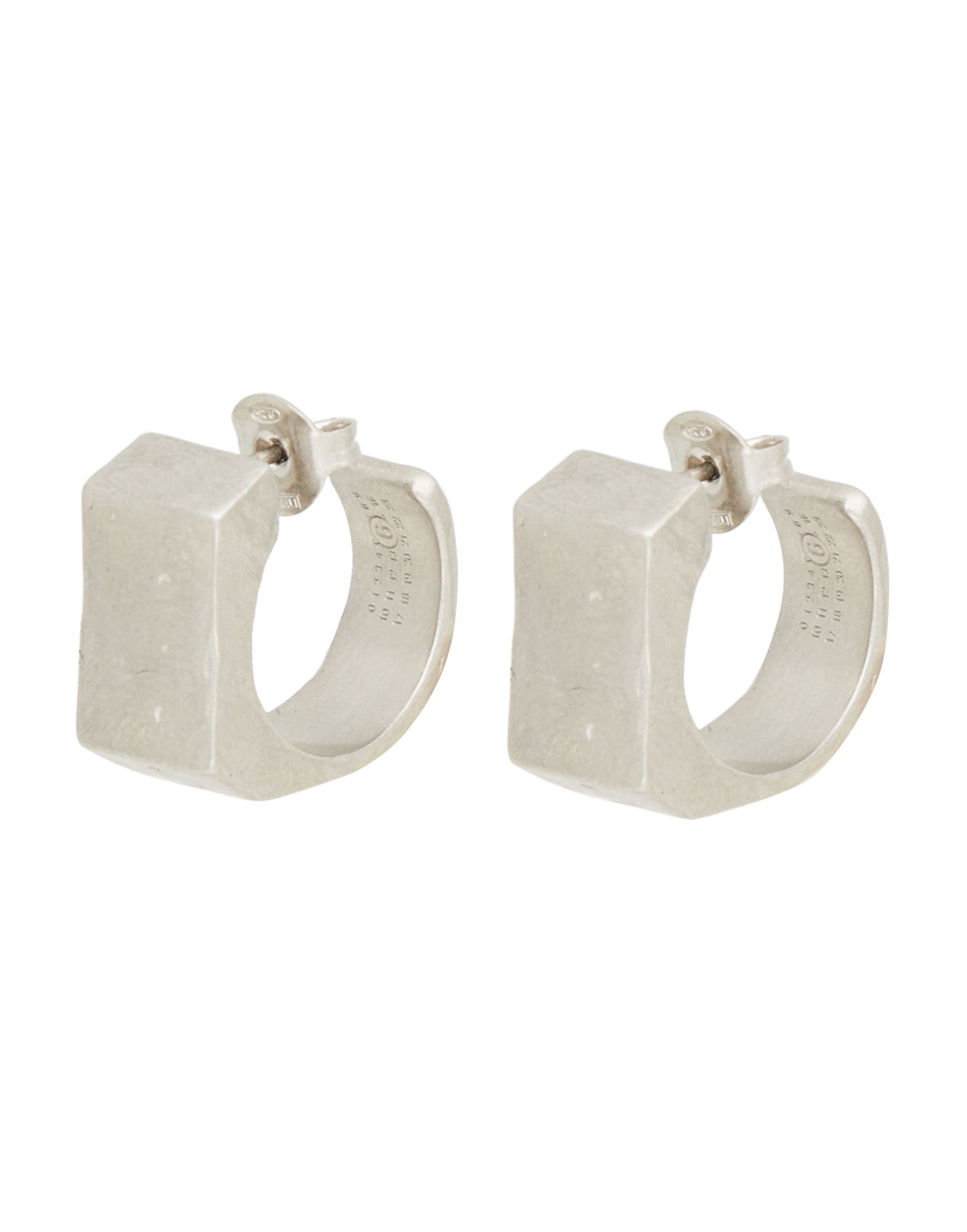 후프 이어링, 브랜드 로고, 스터드 클로져. 이미지