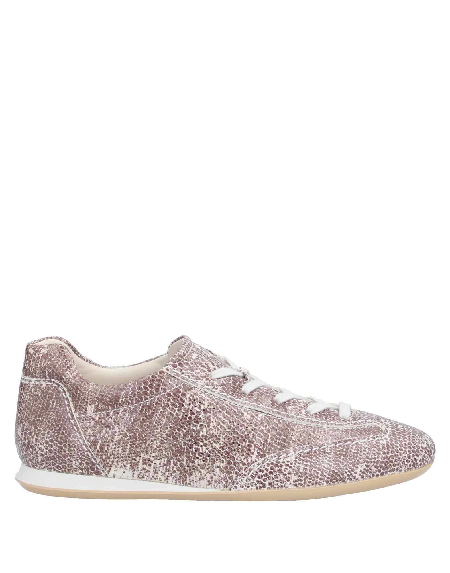 로우탑 스니커즈 & 스포츠 슈즈, 가죽, 투톤 패턴, 브랜드 로고, 가죽 소재의 내부, 레이스업 여밈, 라운드 토, 미끄럼방지 고무 밑창, 동물성 비섬유 자재 함유. 이미지