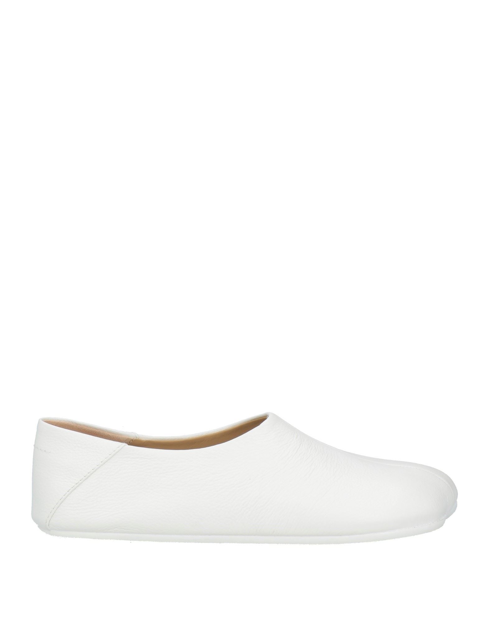 로퍼, 페블 효과 가죽, 솔리드 컬러, 장식 부착 없음, 가죽 소재의 내부, 라운드 토, 힐 없음, 가죽 밑창, 동물성 비섬유 자재 함유. 이미지