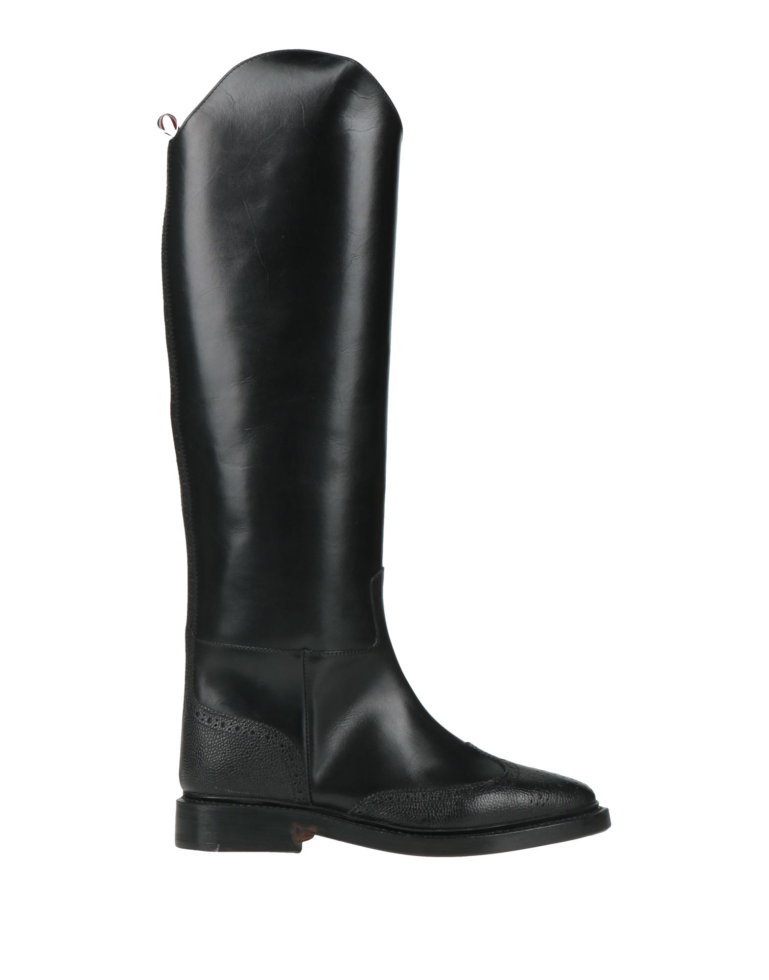 model 승마 부츠, 가죽, 페블 효과 가죽, 솔리드 컬러, 브랜드 로고, 가죽 소재의 내부, 라운드 토, 로우 힐, 가죽 밑창, 동물성 비섬유 자재 함유. 이미지