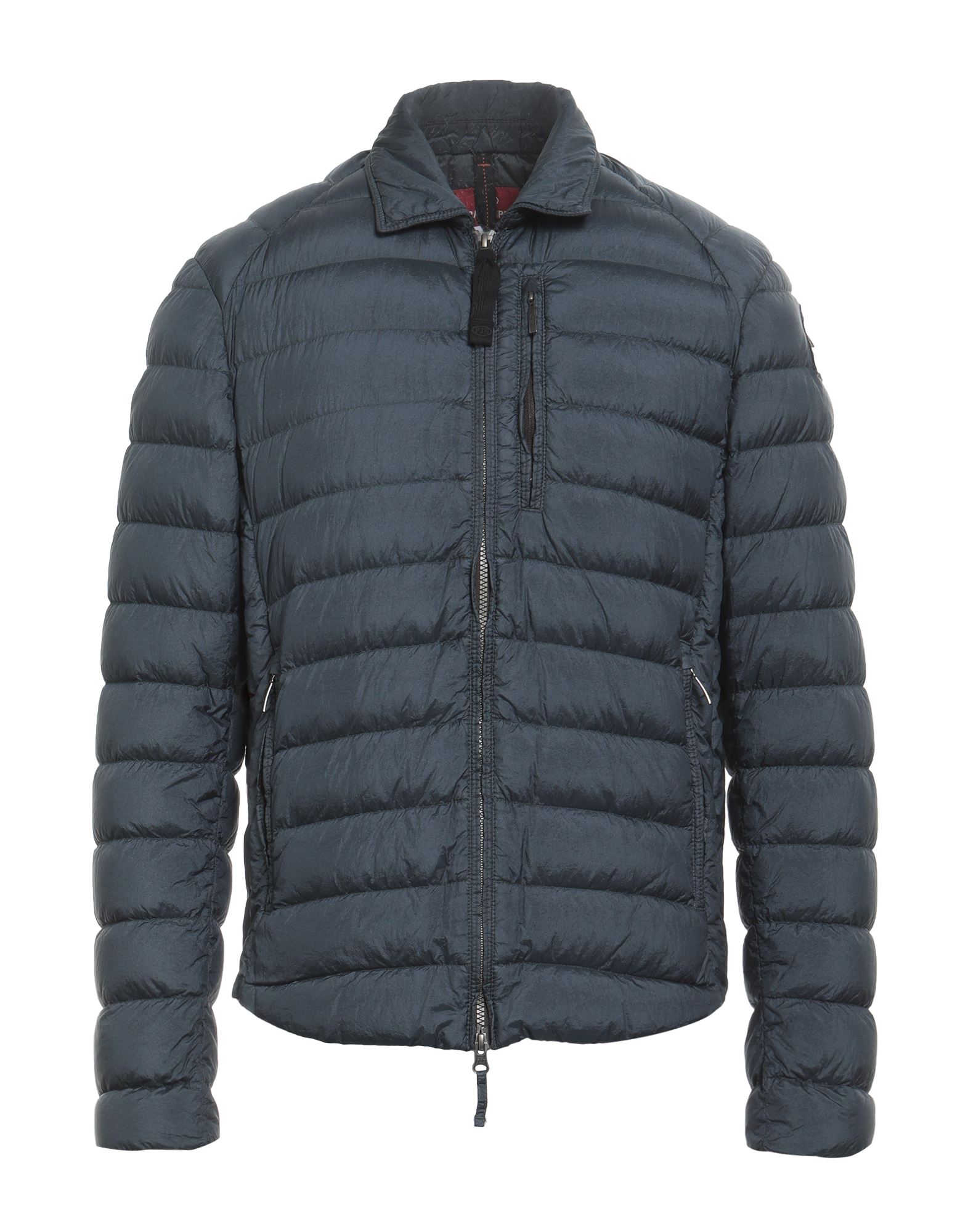 테크니컬 패브릭, 퀼팅, 브랜드 로고, 솔리드 컬러, 클래식 칼라, 싱글브레스티드, 롱 슬리브, 덕 다운 내장, 지퍼 여밈, 지퍼 포켓, 동물성 비섬유 자재 함유, 세탁기로 세탁, 표백 금지, 건조기 사용불가, 다림질 금지, 쇼트 다운 자켓. 이미지