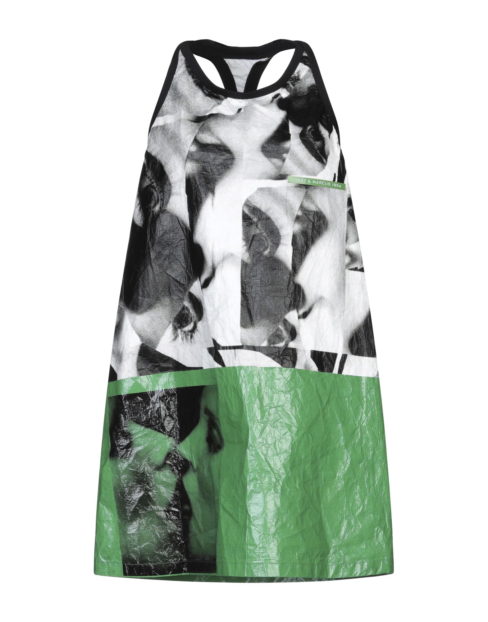 테크니컬 패브릭, 장식 효과, 멀티컬러 패턴, 크루넥, 슬리브리스, 안감없음, 멀티 포켓, 이 브랜드는 사이즈가 작게 나옵니다., 플레어 드레스. 이미지