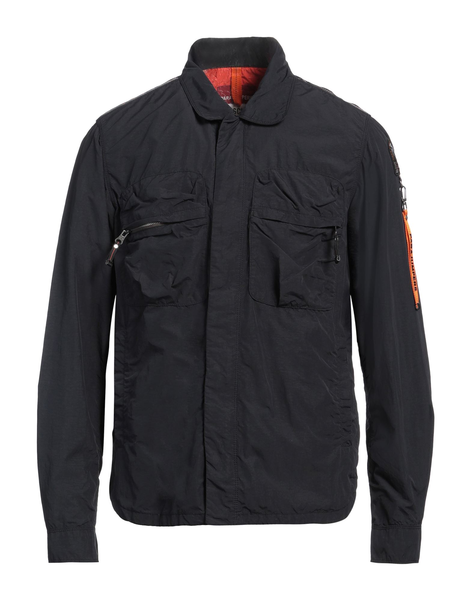 캐주얼 자켓, 테크니컬 패브릭, 브랜드 로고, 솔리드 컬러, 클래식 칼라, 싱글브레스티드, 롱 슬리브, 안감없음, 지퍼 여밈, 스냅버튼 여밈, 멀티 포켓, 세탁기로 세탁, 표백 금지, 건조기 사용불가. 이미지