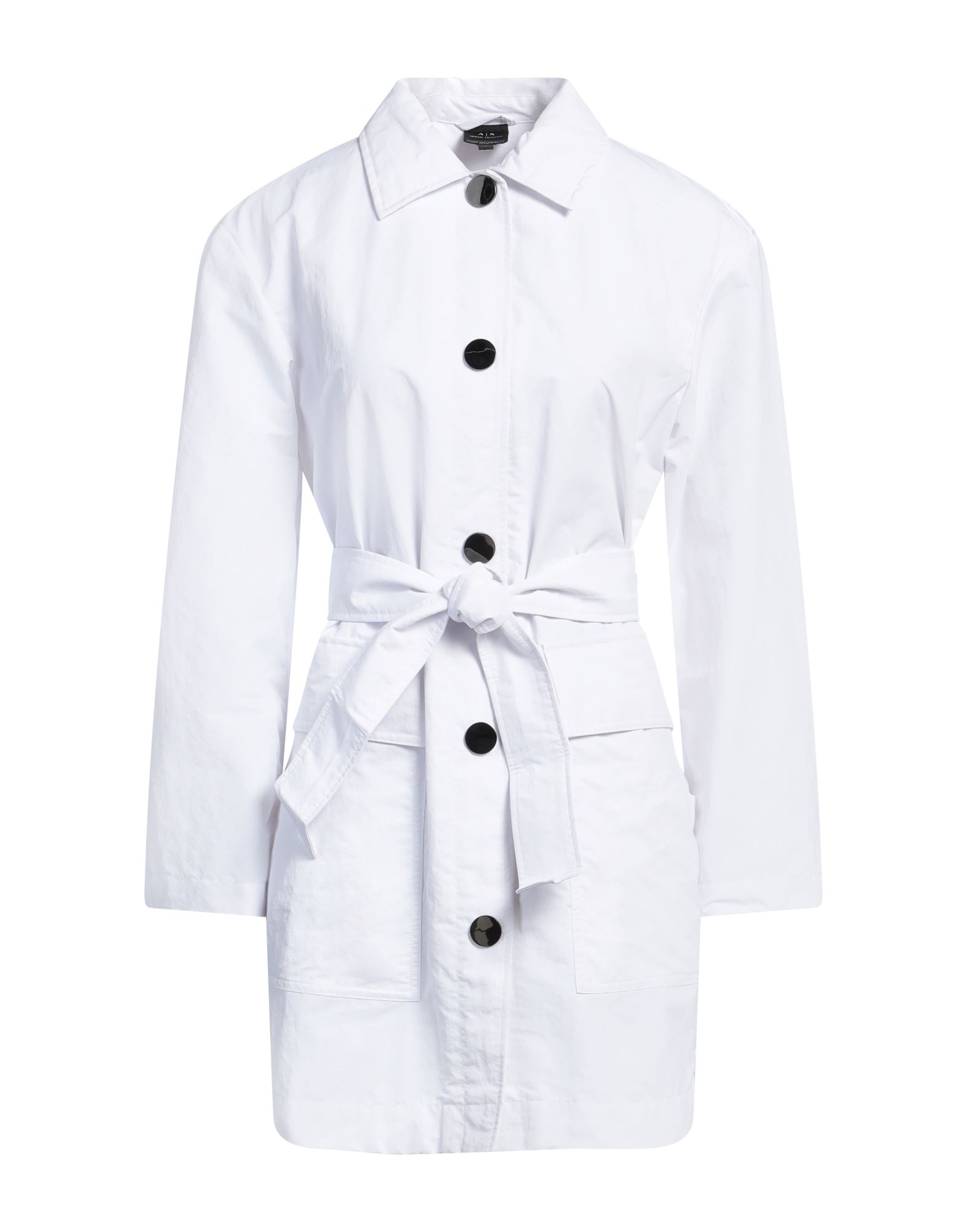 트렌치 코트, 테크니컬 패브릭, 솔리드 컬러, 벨트, 브랜드 로고, 클래식 칼라, 싱글브레스티드, 롱 슬리브, 안감없음, 스냅버튼 여밈, 멀티 포켓, 세탁기로 세탁, 표백 금지, 건조기 사용불가. 이미지