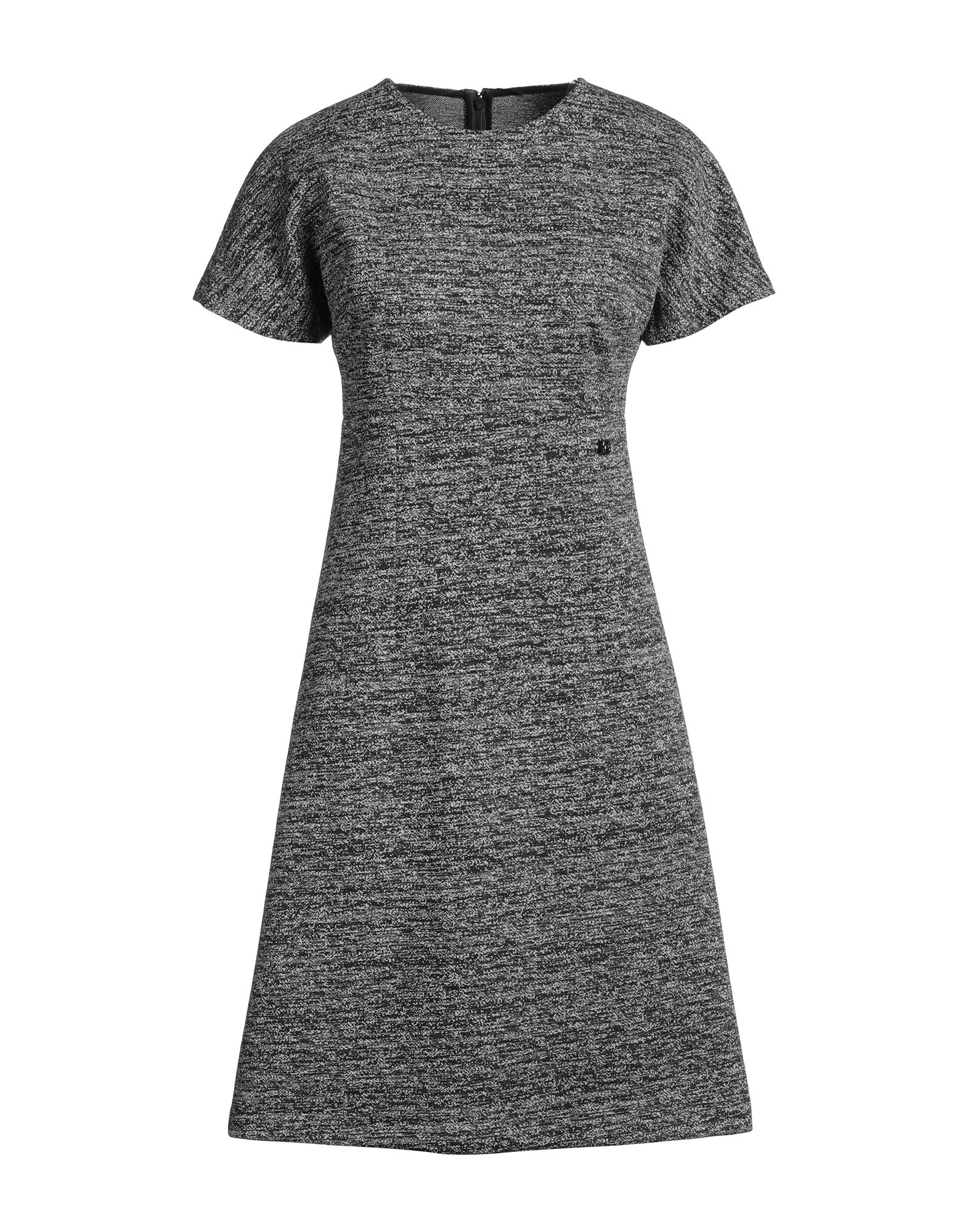 플레어 드레스, 트위드, 라이트웨이트 니트, 투톤 패턴, 브랜드 로고, 크루넥, 쇼트 슬리브, 안감없음, 지퍼 여밈, 세탁기로 세탁, 표백 금지, 건조기 사용불가. 이미지