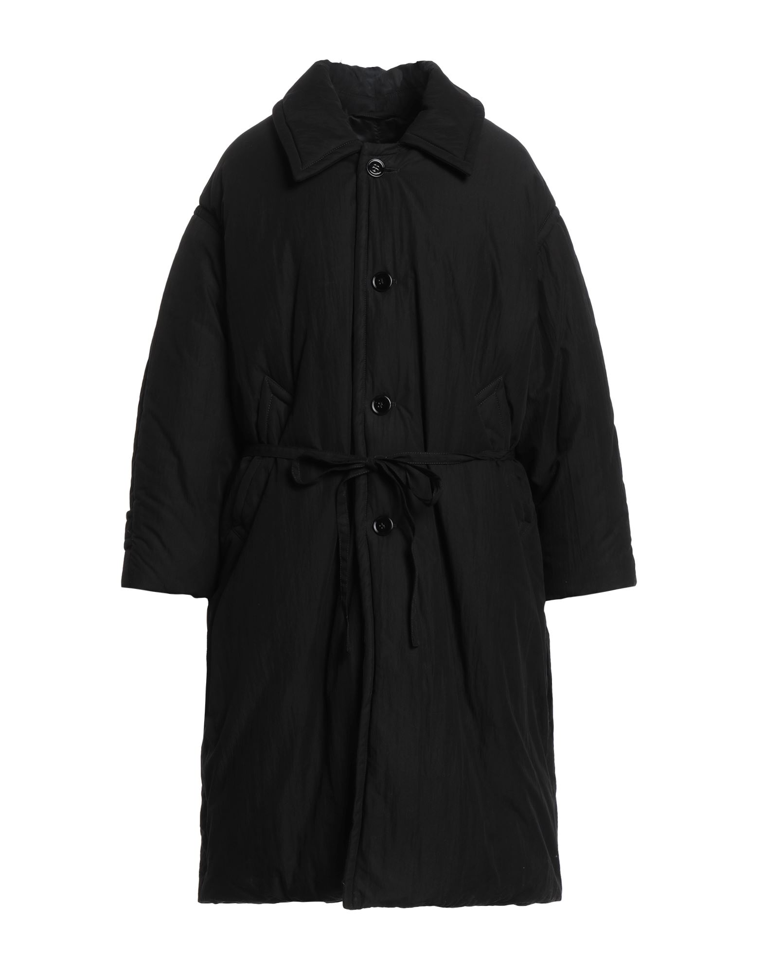 테크니컬 패브릭, 장식 부착 없음, 솔리드 컬러, 클래식 칼라, 롱 슬리브, 합성 충전재, 버튼 여밈, 멀티 포켓, 드라이클리닝, 표백 금지, 건조기 사용불가, 싱글 브레스티드 코트. 이미지