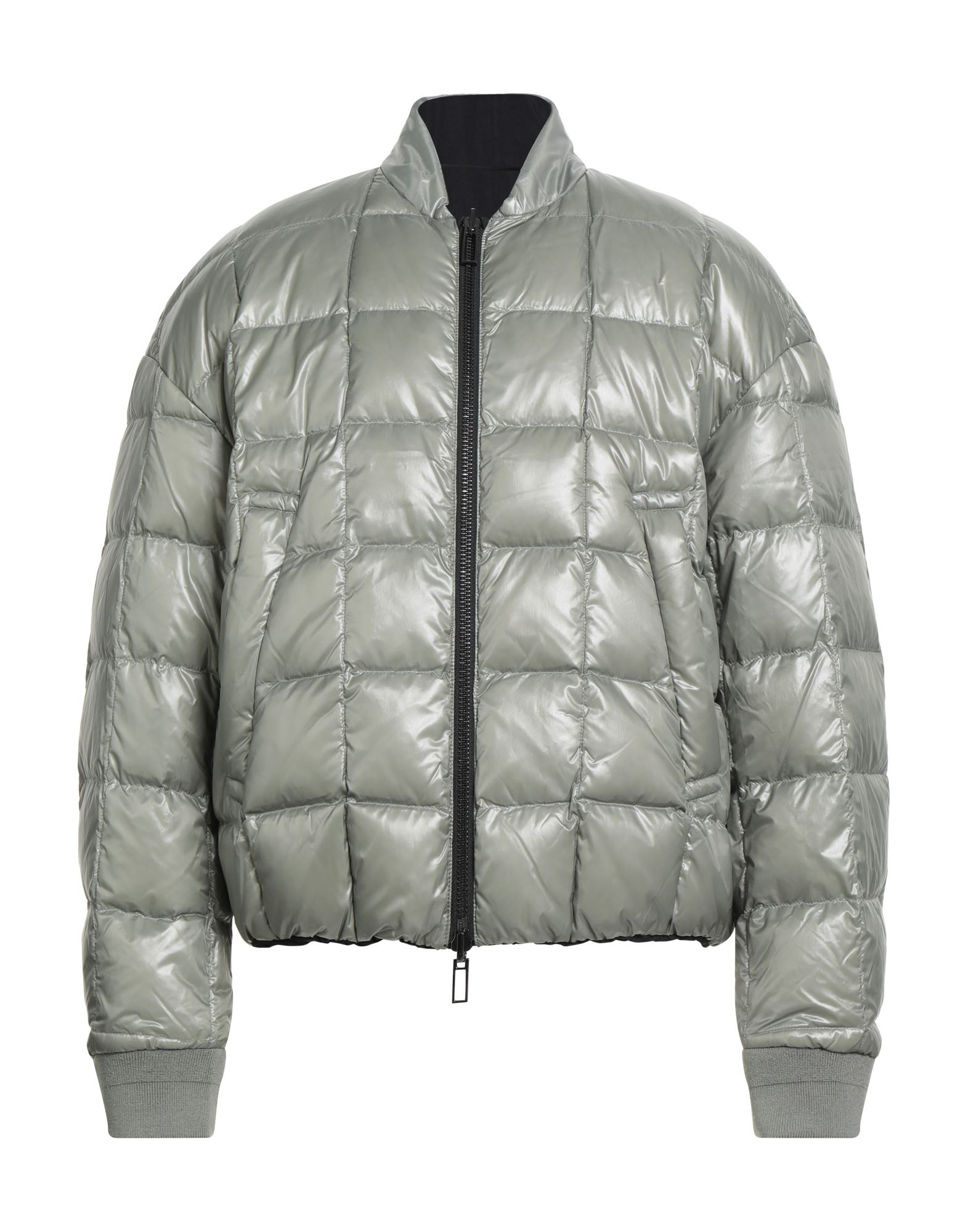 쇼트 다운 자켓, 테크니컬 패브릭, 퀼팅, 더블 페이스, 니트 트리밍, 솔리드 컬러, 크루넥, 롱 슬리브, 덕 다운 내장, 헤비 패딩, 지퍼 여밈, 지퍼 포켓, 동물성 비섬유 자재 함유, 세탁기로 세탁, 표백 금지, 건조기 사용불가. 이미지