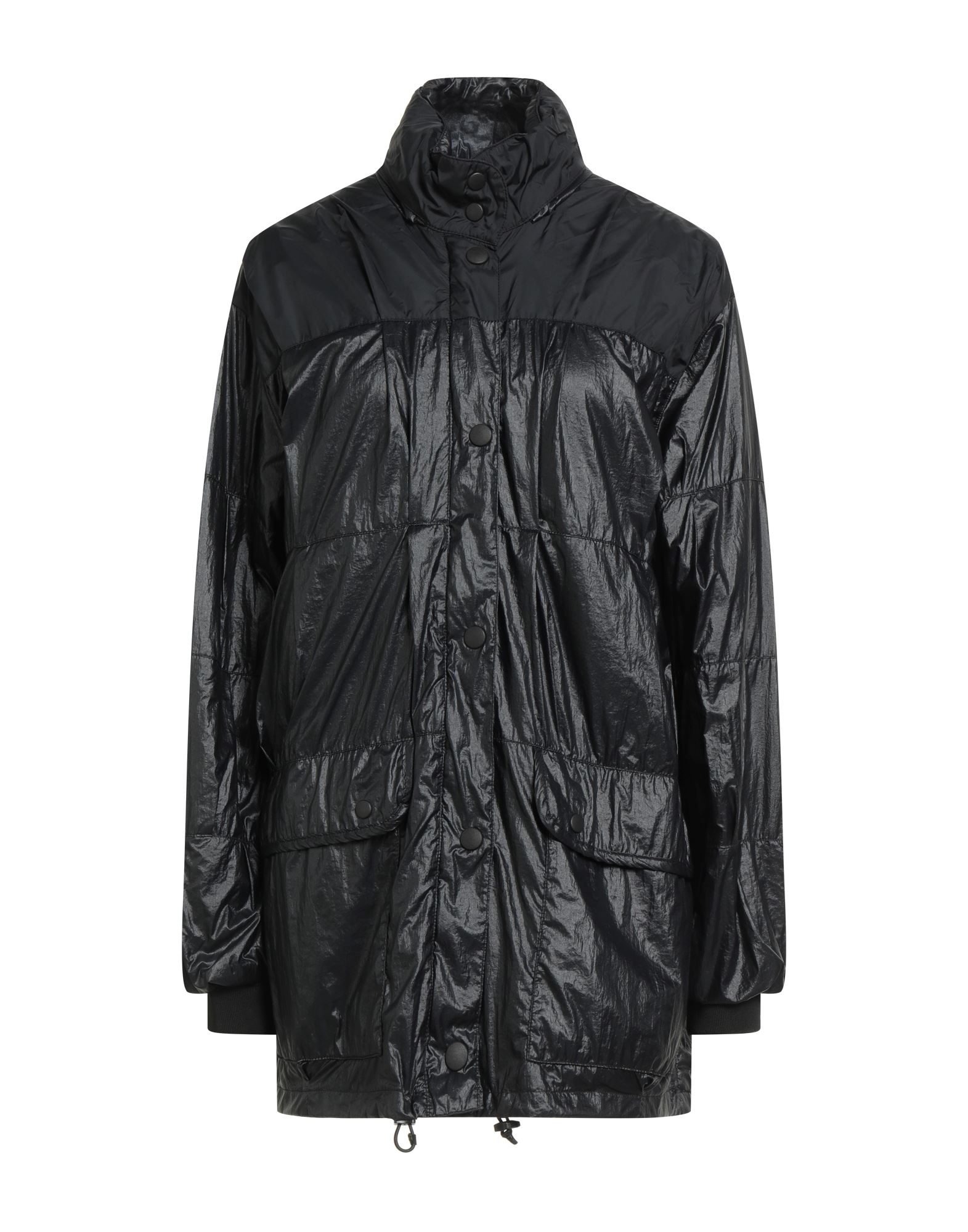 캐주얼 자켓, 테크니컬 패브릭, 솔리드 컬러, 장식 부착 없음, 터틀넥, 싱글브레스티드, 롱 슬리브, 안감있음, 지퍼 여밈, 스냅버튼 여밈, 멀티 포켓, 손세탁 또는 드라이클리닝, 표백 금지, 건조기 사용불가. 이미지