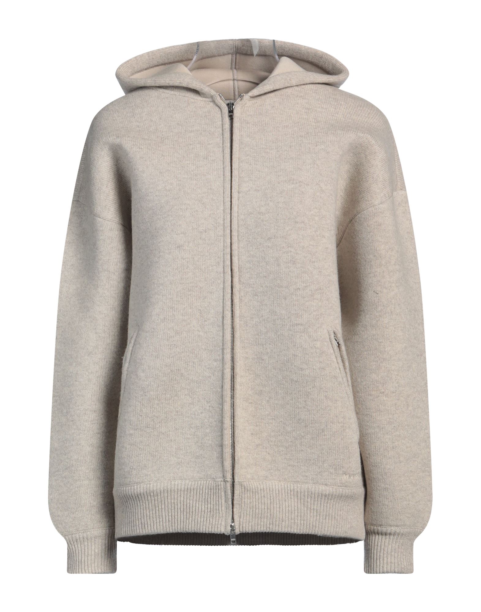 캐주얼 자켓, 스쿠버 원단, 니트 소재, 멜란지, 자수 로고 장식, 후드, 싱글브레스티드, 롱 슬리브, 안감없음, 지퍼 여밈, 지퍼 포켓, 드라이클리닝, 표백 금지, 건조기 사용불가, 이 브랜드는 사이즈가 크게 나옵니다. 이미지