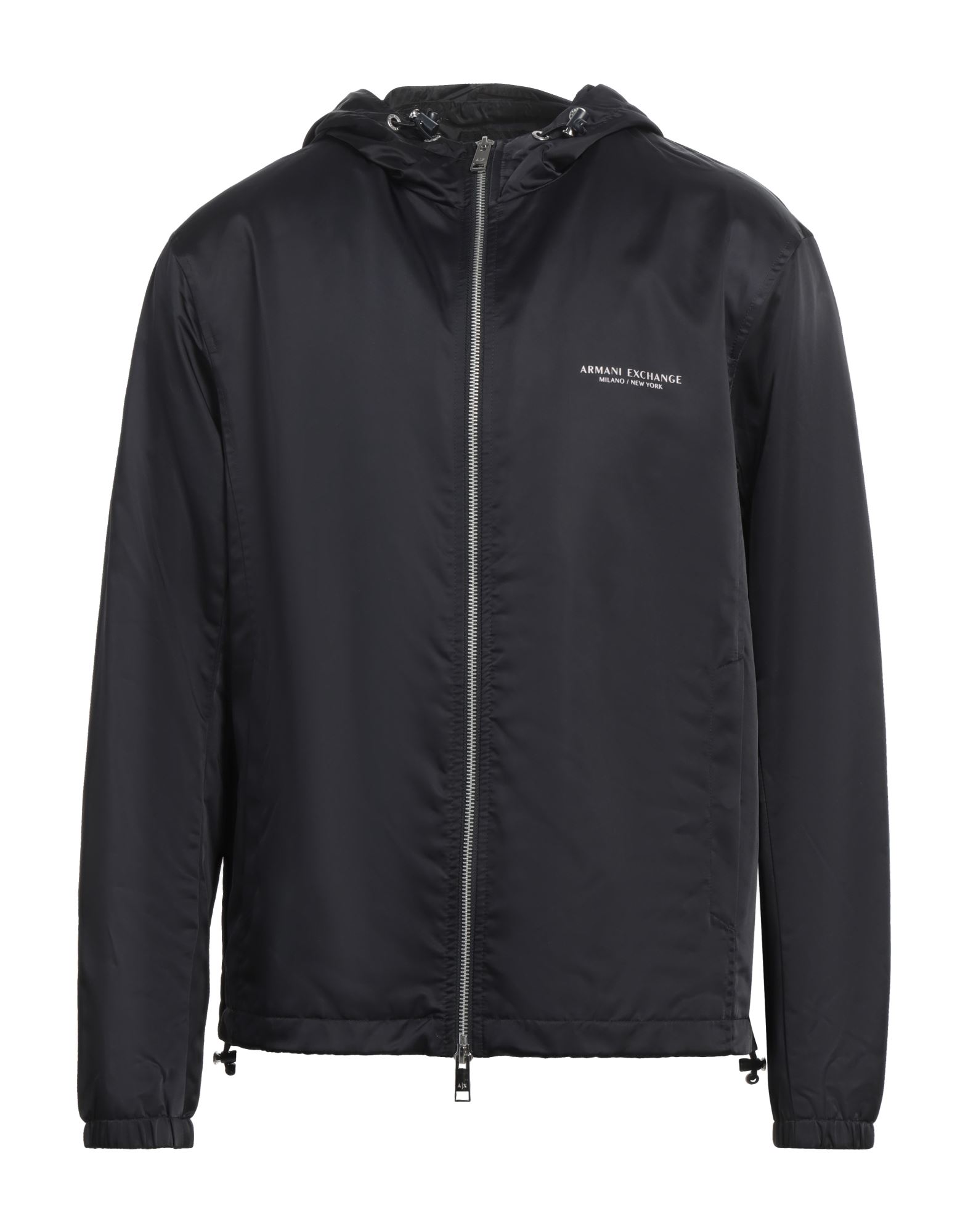 윈드브레이커, 테크니컬 패브릭, 솔리드 컬러, 장식 부착 없음, 후드, 싱글브레스티드, 롱 슬리브, 안감있음, 지퍼 여밈, 멀티 포켓, 세탁기로 세탁, 표백 금지, 건조기 사용불가. 이미지