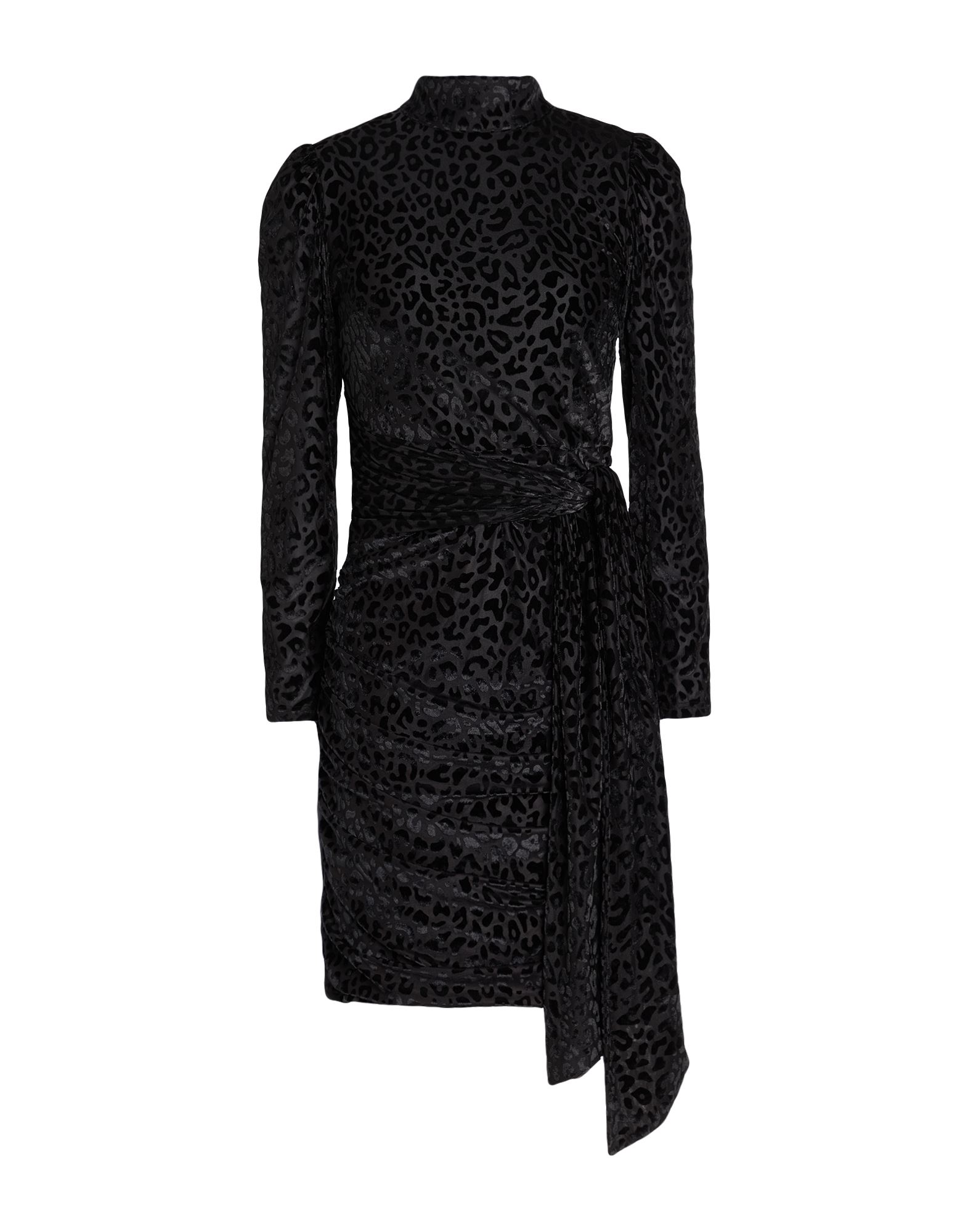 바디콘 드레스, 저지, 벨벳, 레오파드 패턴, 보우 디테일, 드레이프, 컷아웃 효과, 목 넥, 롱 슬리브, 안감있음, 버튼 여밈, 지퍼 여밈, 스트레치, 세탁기 세탁 또는 드라이클리닝, 표백 금지, 건조기 사용불가, 스타일과 우아함 그리고 화려함이 어우러진 멋진 파티 룩을 연출해줄 피스. 이미지