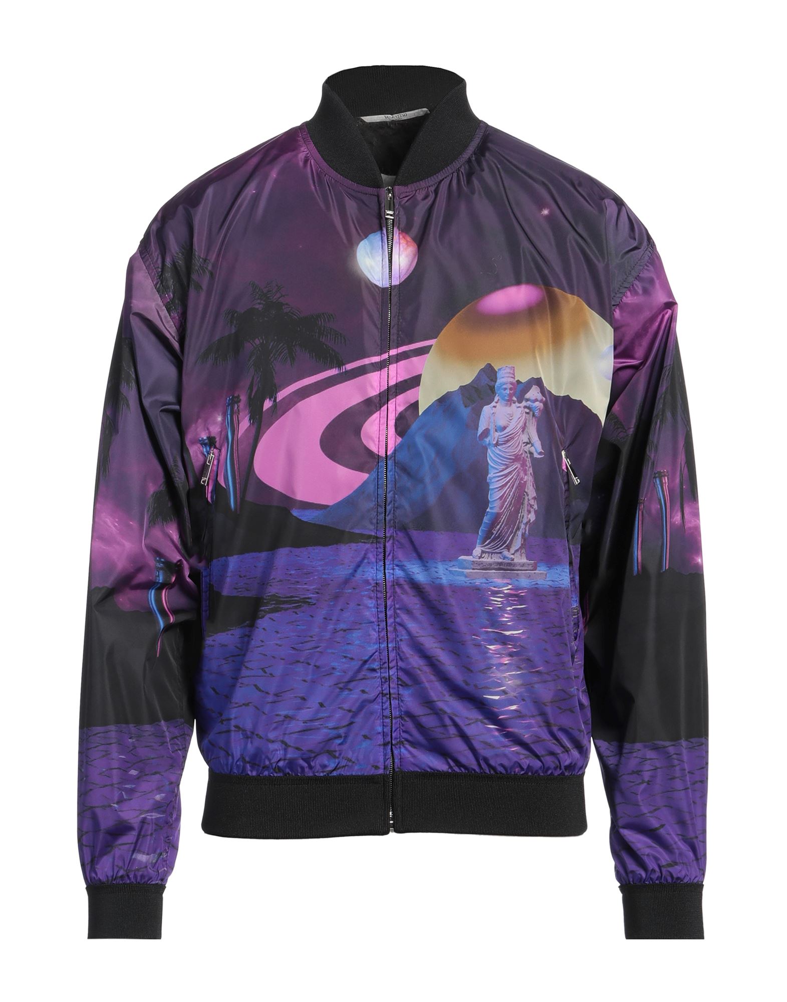 보머 자켓, 테크니컬 패브릭, 멀티컬러 패턴, 장식 부착 없음, 크루넥, 롱 슬리브, 안감있음, 지퍼 여밈, 멀티 포켓, 드라이클리닝, 표백 금지, 건조기 사용불가. 이미지