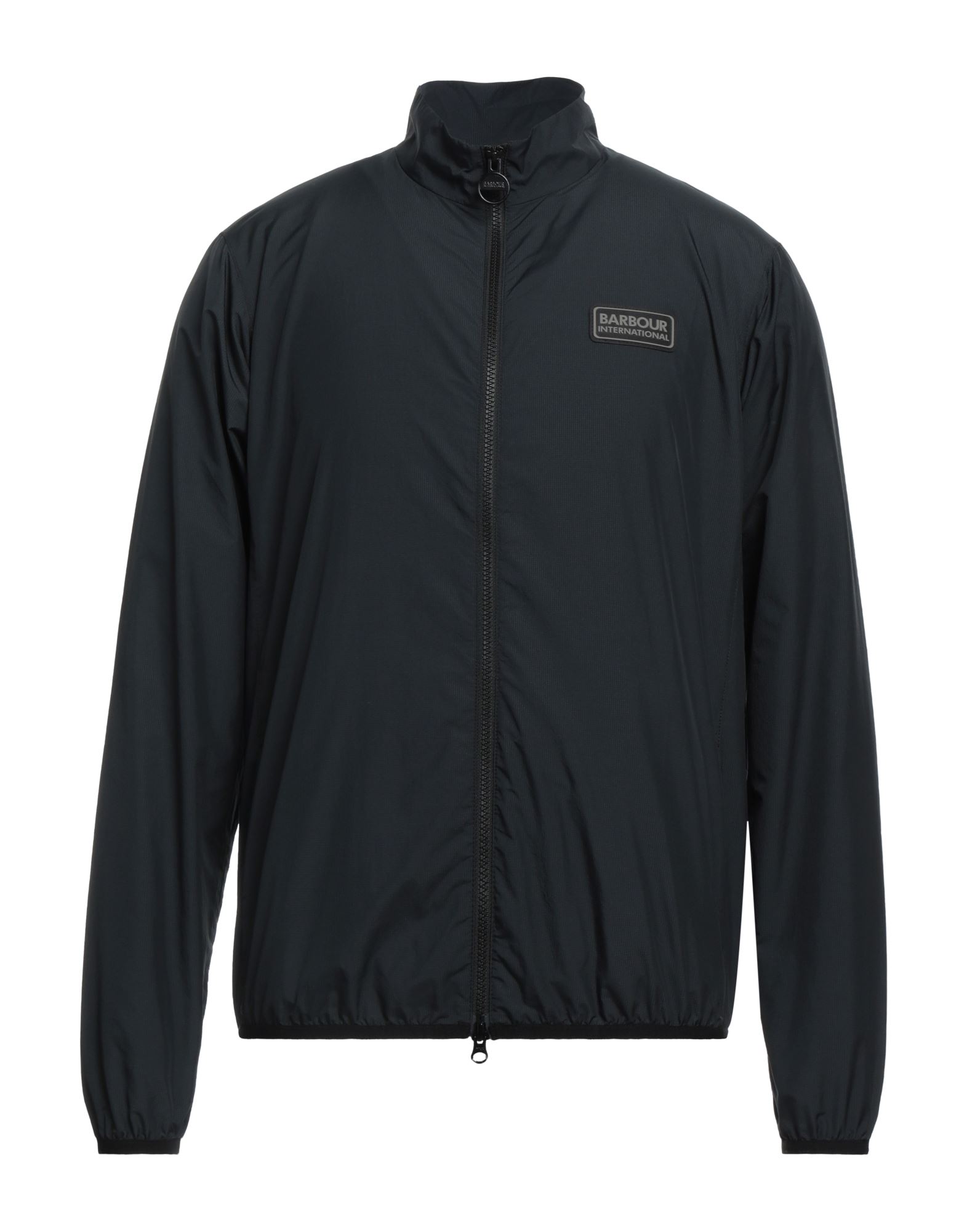 테크니컬 패브릭, 브랜드 로고, 솔리드 컬러, 터틀넥, 싱글브레스티드, 롱 슬리브, 안감있음, 지퍼 클로저, 멀티 포켓, 윈드브레이커 스타일. 이미지