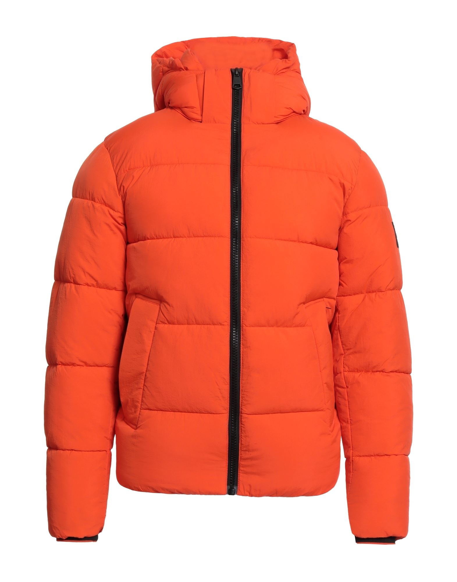 쇼트 패딩 자켓, 테크니컬 패브릭, 퀼팅, 솔리드 컬러, 브랜드 로고, 목 부분의 분리 가능한 후드, 싱글브레스티드, 롱 슬리브, 합성 충전재, 지퍼 여밈, 멀티 포켓, 지퍼 포켓, 세탁기로 세탁, 건조기 사용가능. 이미지