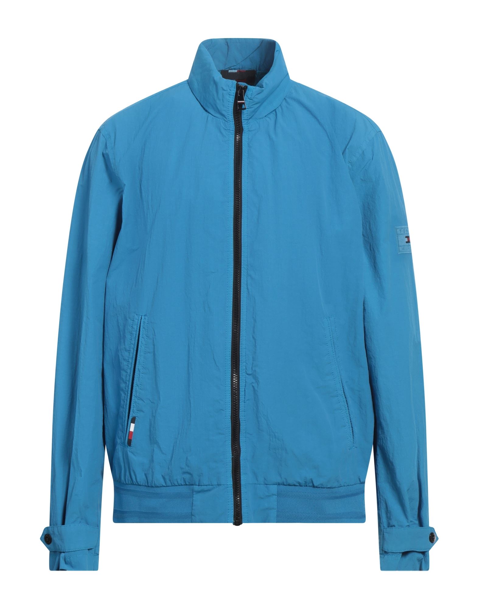 캐주얼 자켓, 테크니컬 패브릭, 솔리드 컬러, 브랜드 로고, 후드, 싱글브레스티드, 롱 슬리브, 안감있음, 지퍼 여밈, 멀티 포켓, 세탁기로 세탁, 표백 금지, 건조기 사용불가. 이미지