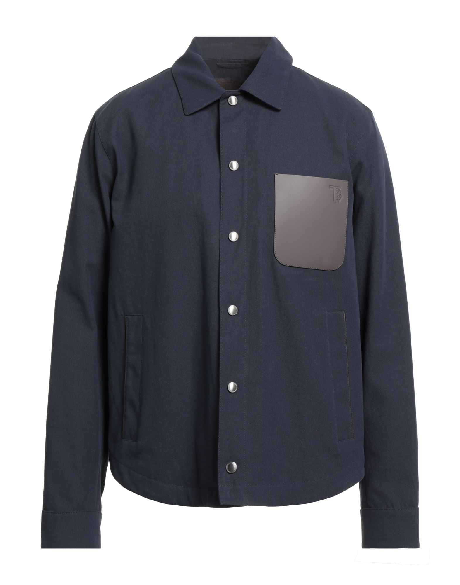 자켓, 트윌, 가죽, 장식 디테일 솔리드 컬러, 브랜드 로고, 클래식 칼라, 싱글브레스티드, 롱 슬리브, 안감없음, 스냅버튼 여밈, 멀티 포켓, 동물성 비섬유 자재 함유, 드라이클리닝 금지, 표백 금지, 건조기 사용불가, 다림질 금지. 이미지