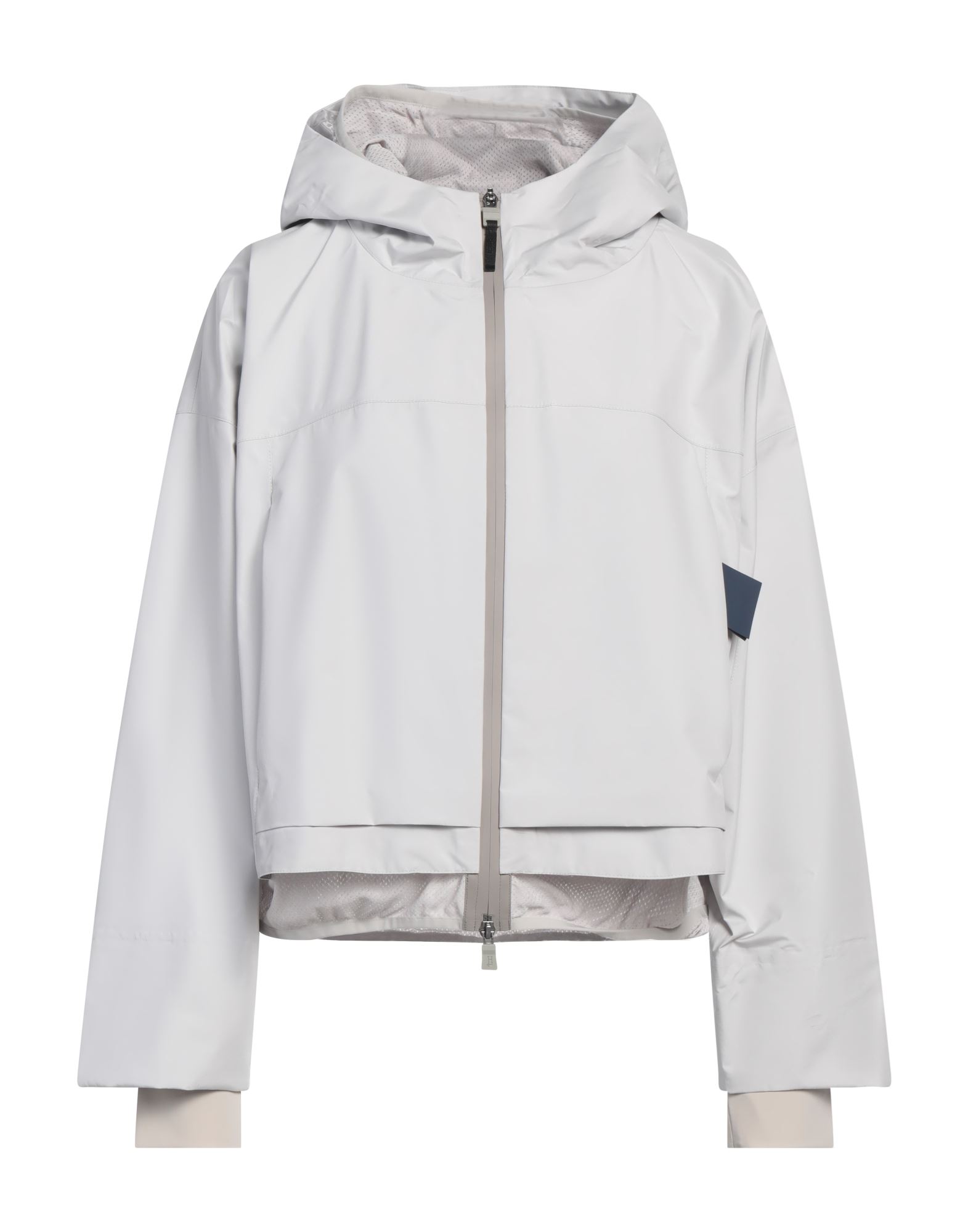 테크니컬 패브릭, 메쉬 패브릭, 발수 소재, 통기성 원단, 브랜드 로고, 투톤 패턴, 후드, 싱글브레스티드, 롱 슬리브, 안감있음, 지퍼 여밈, 지퍼 포켓, 손세탁, 표백 금지, 건조기 사용불가, 다림질 금지, 캐주얼 자켓. 이미지